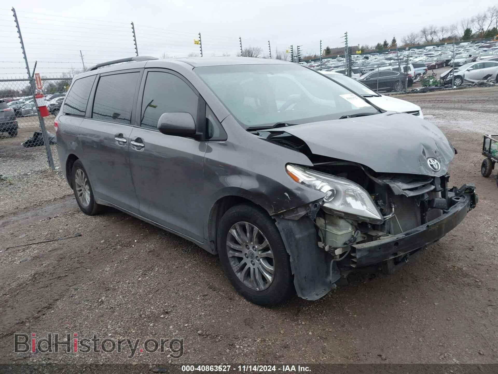 Фотография 5TDYK3DC4BS145366 - TOYOTA SIENNA 2011