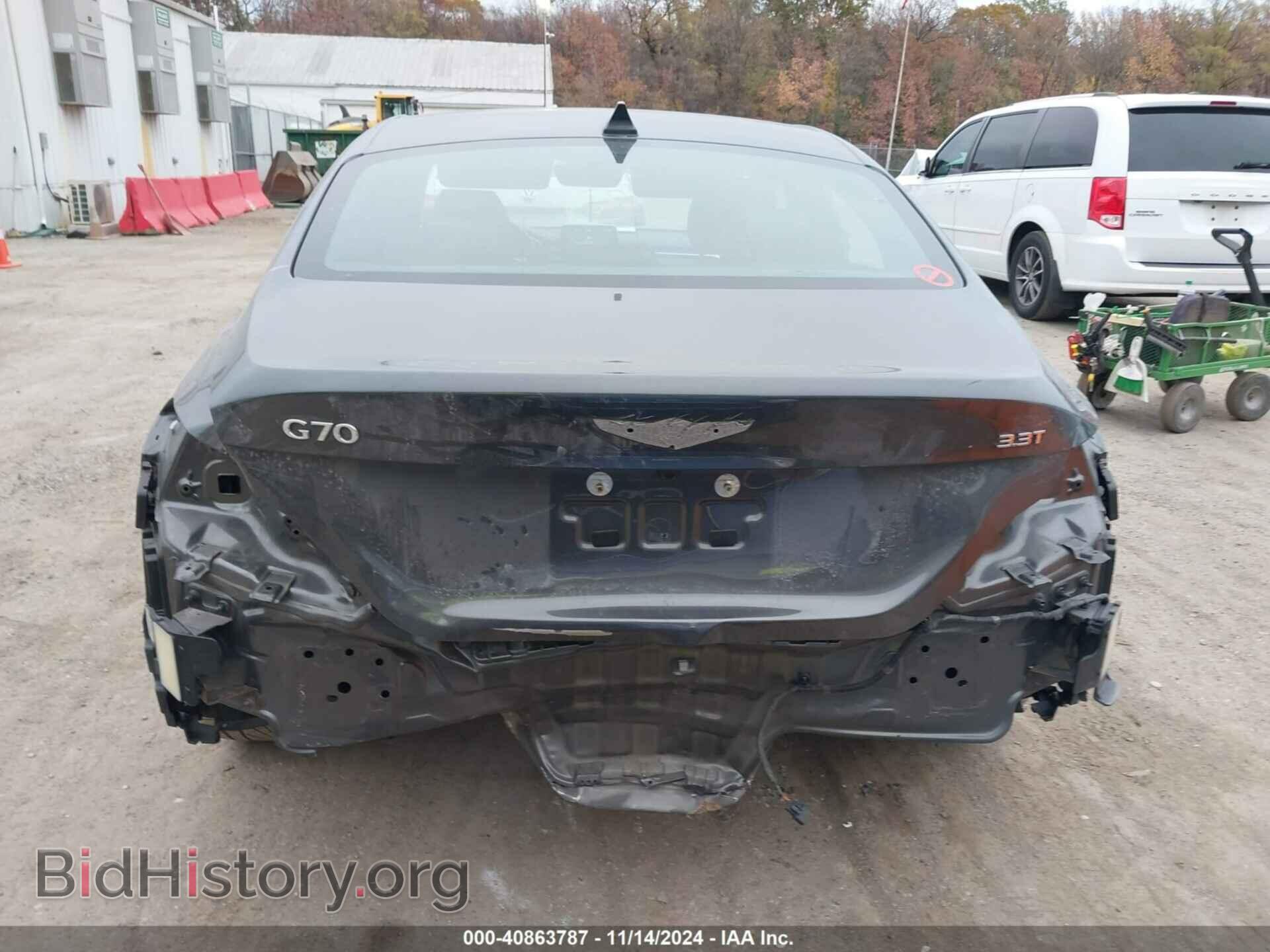 2019 GENESIS G70 - VIN: KMTG34LE4KU012640 - Фото 16