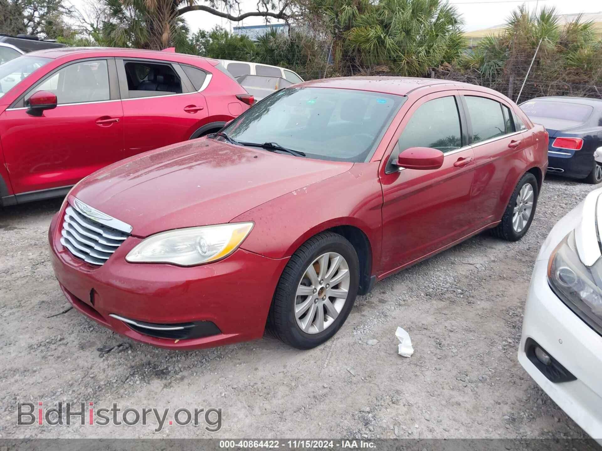 2011 CHRYSLER 200 - VIN: 1C3BC1FG0BN536466 - Фото 2