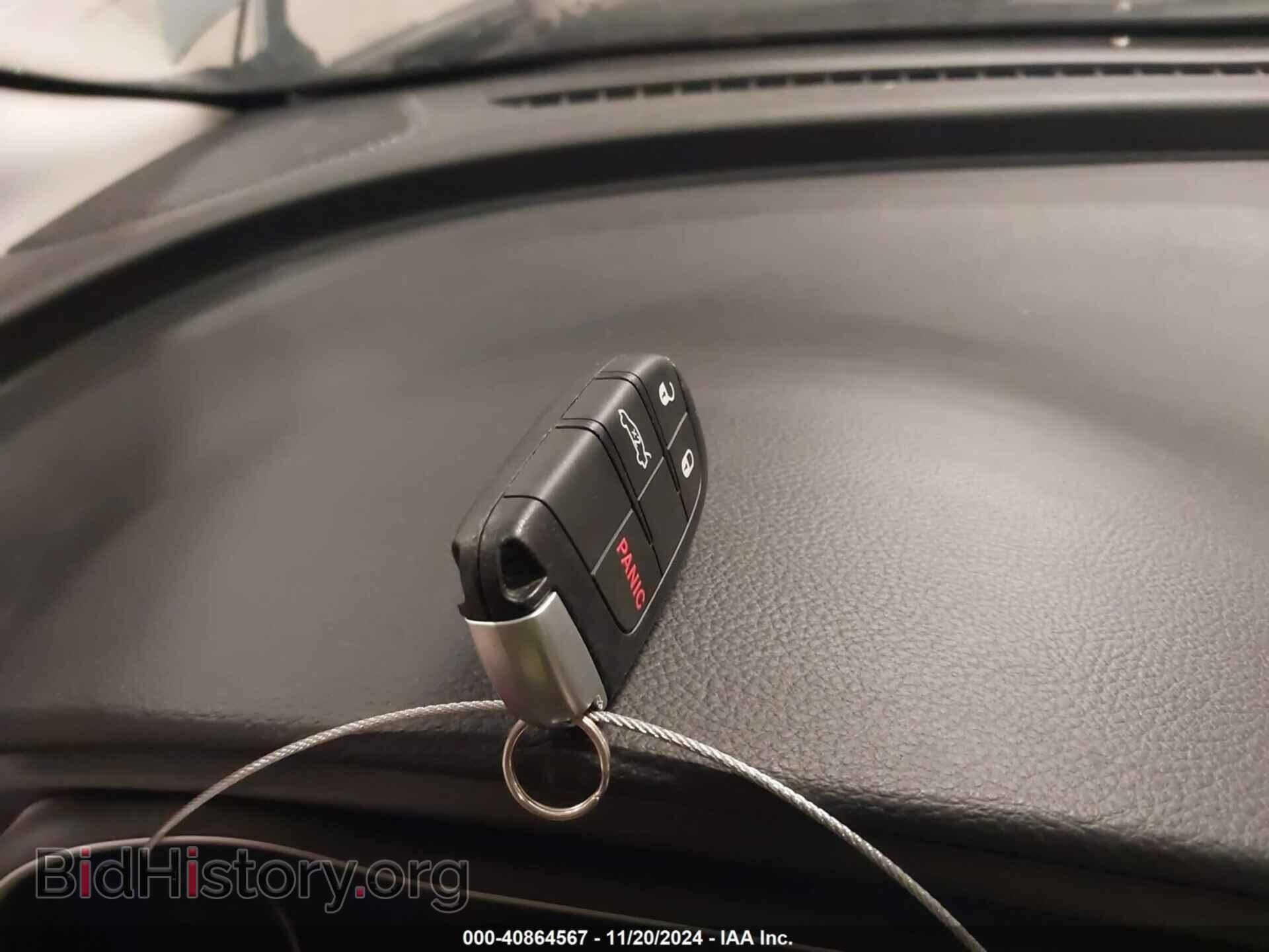 2015 CHRYSLER 200 - VIN: 1C3CCCABXFN504481 - Фото 11