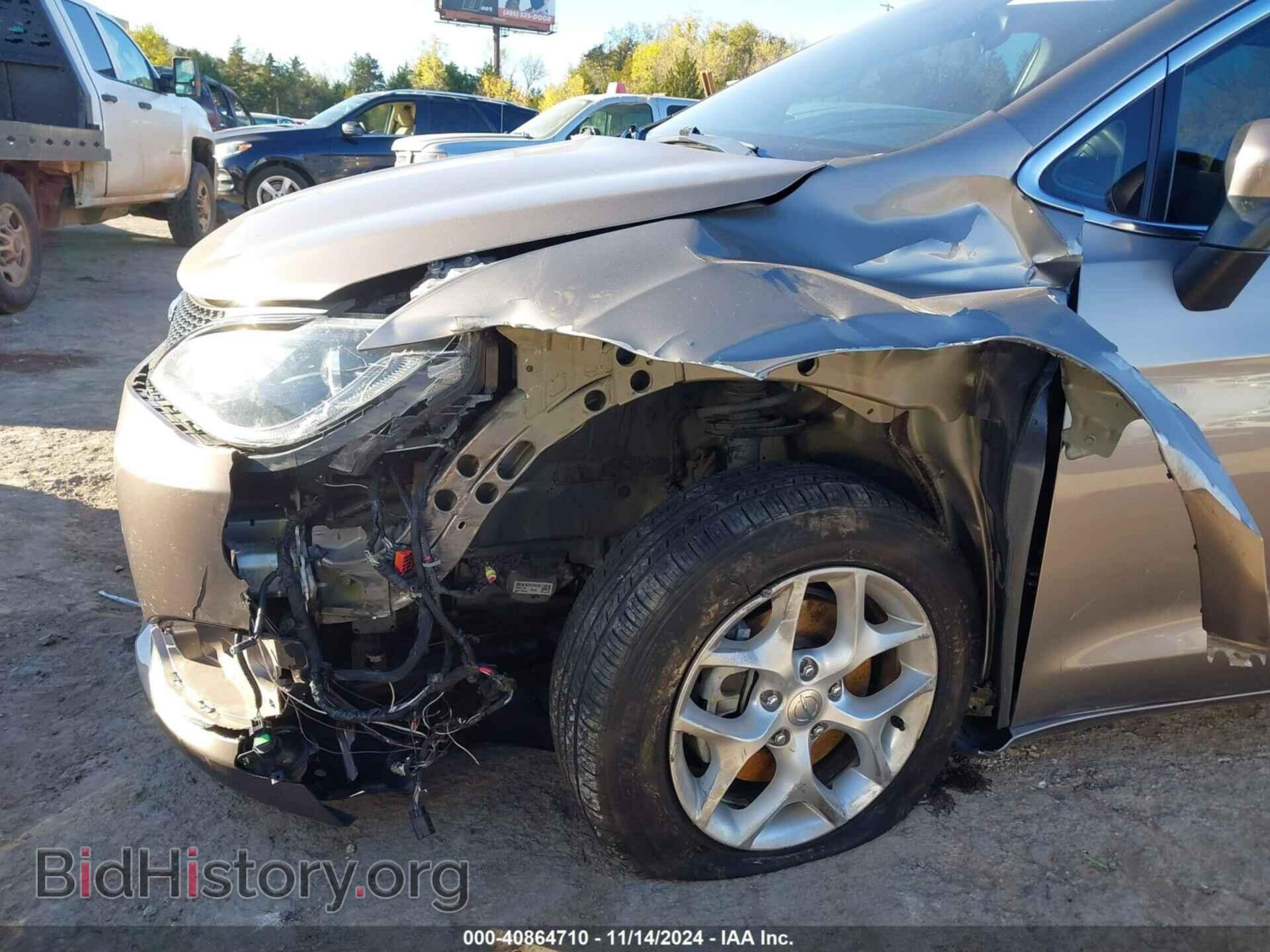 2017 CHRYSLER PACIFICA - VIN: 2C4RC1BG4HR824180 - Фото 6