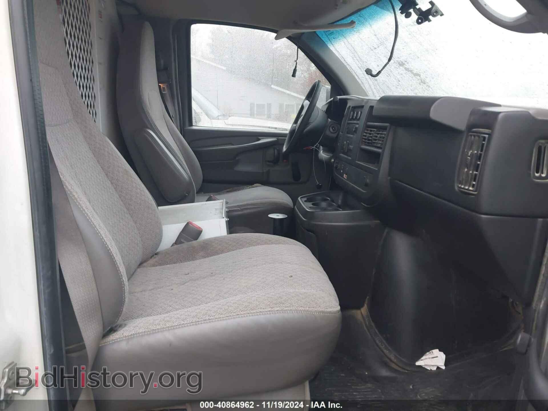 2011 CHEVROLET EXPRESS 2500 - VIN: 1GCWGFCA9B1123581 - Фото 5