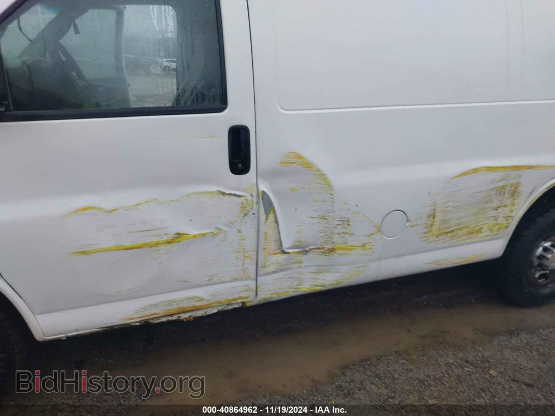 2011 CHEVROLET EXPRESS 2500 - VIN: 1GCWGFCA9B1123581 - Фото 6