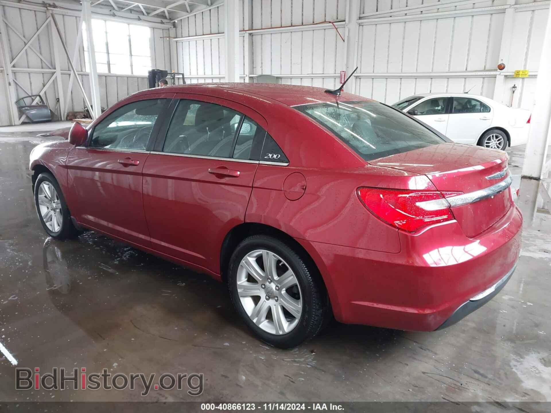 2011 CHRYSLER 200 - VIN: 1C3BC1FB7BN570425 - Фото 3