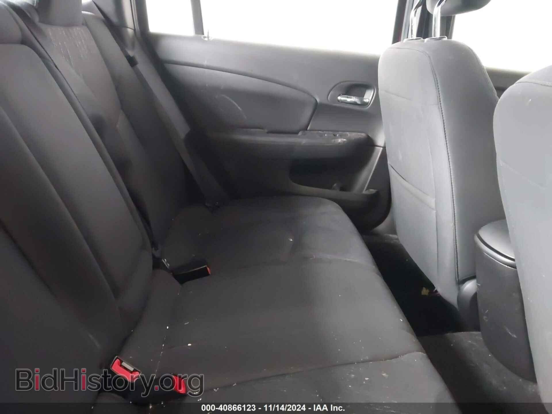 2011 CHRYSLER 200 - VIN: 1C3BC1FB7BN570425 - Фото 8