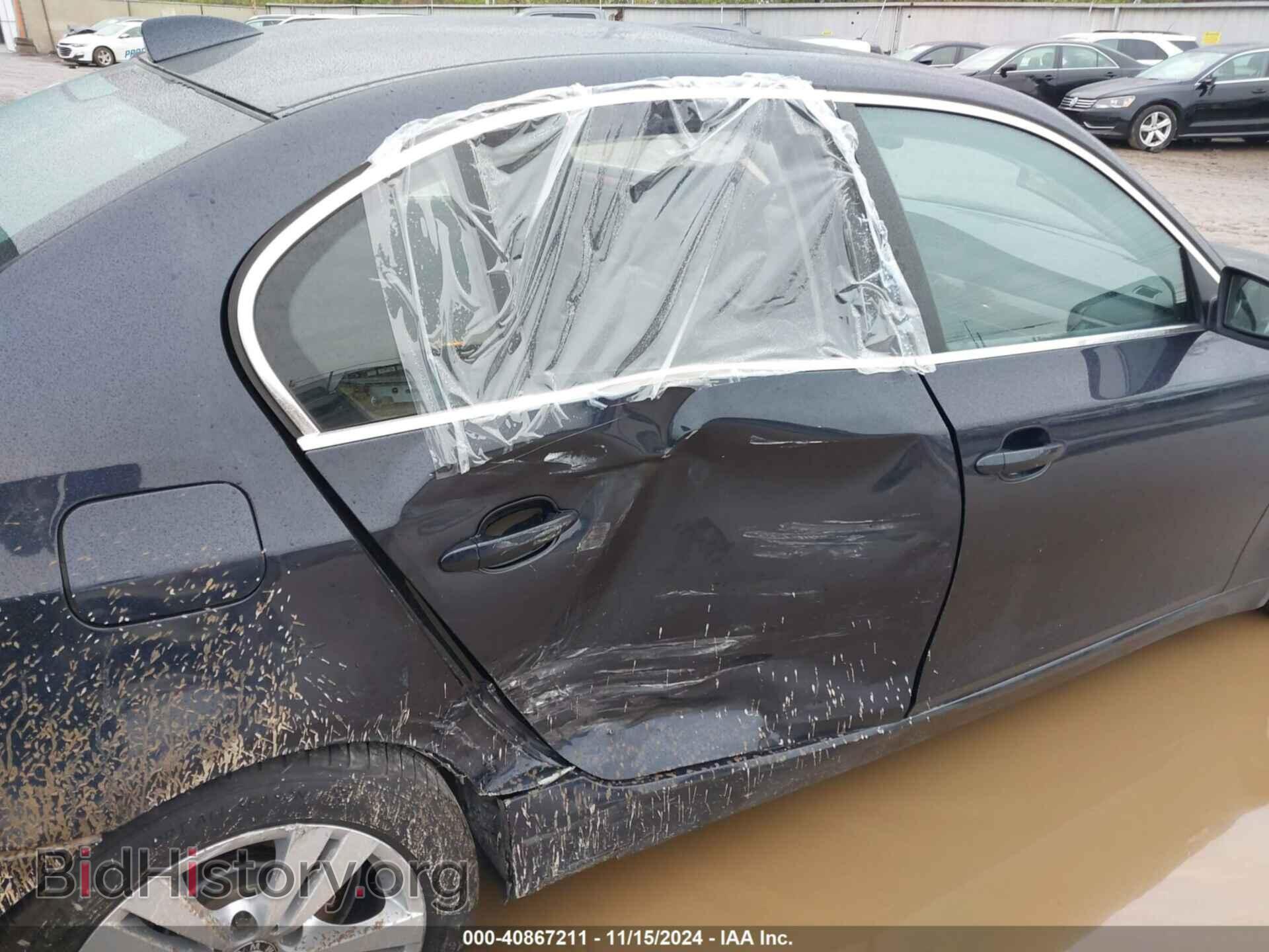 2010 BMW 528I - VIN: WBANV1C55AC158285 - Фото 6