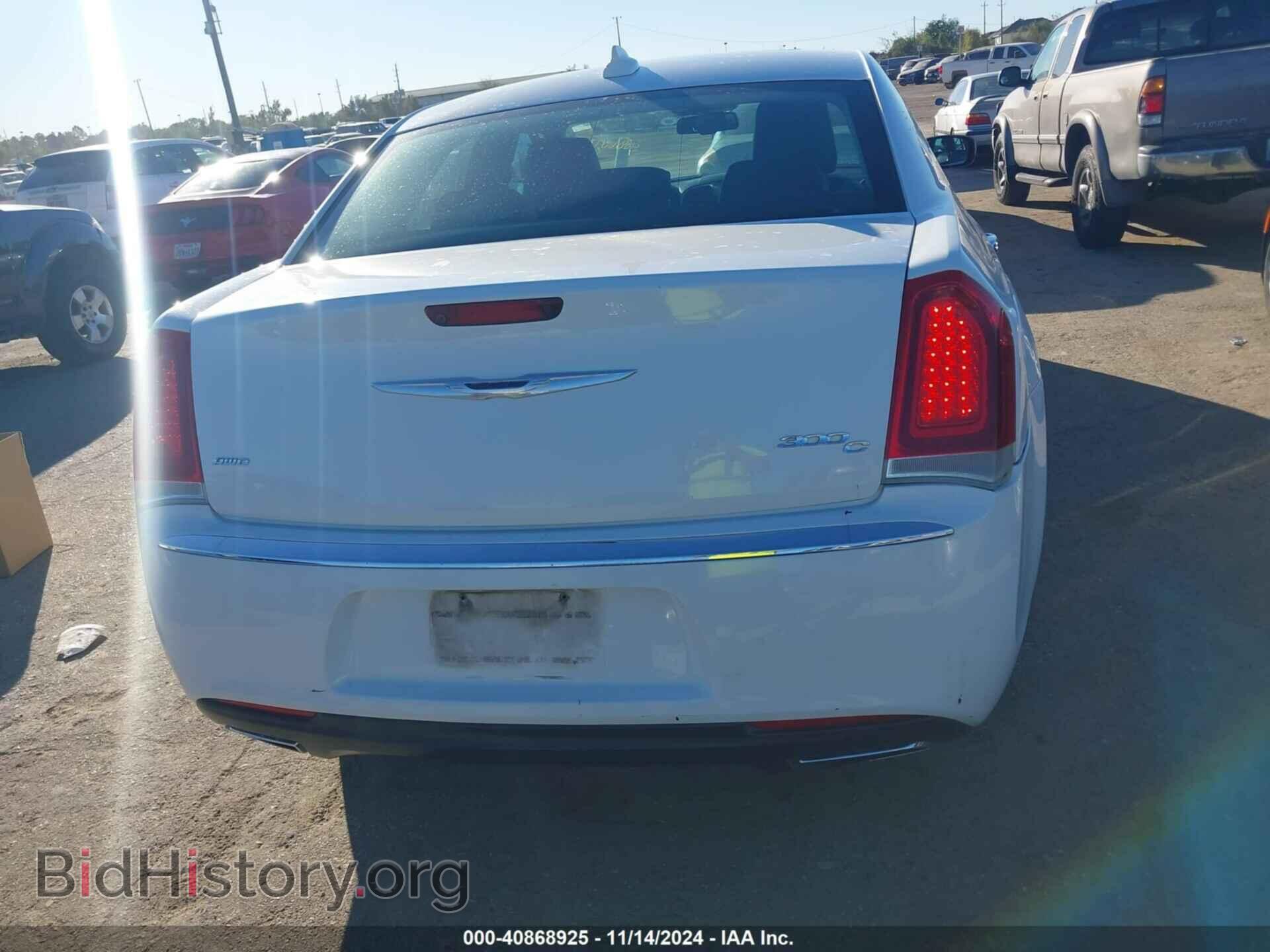 2016 CHRYSLER 300C - VIN: 2C3CCAKG0GH111484 - Фото 15