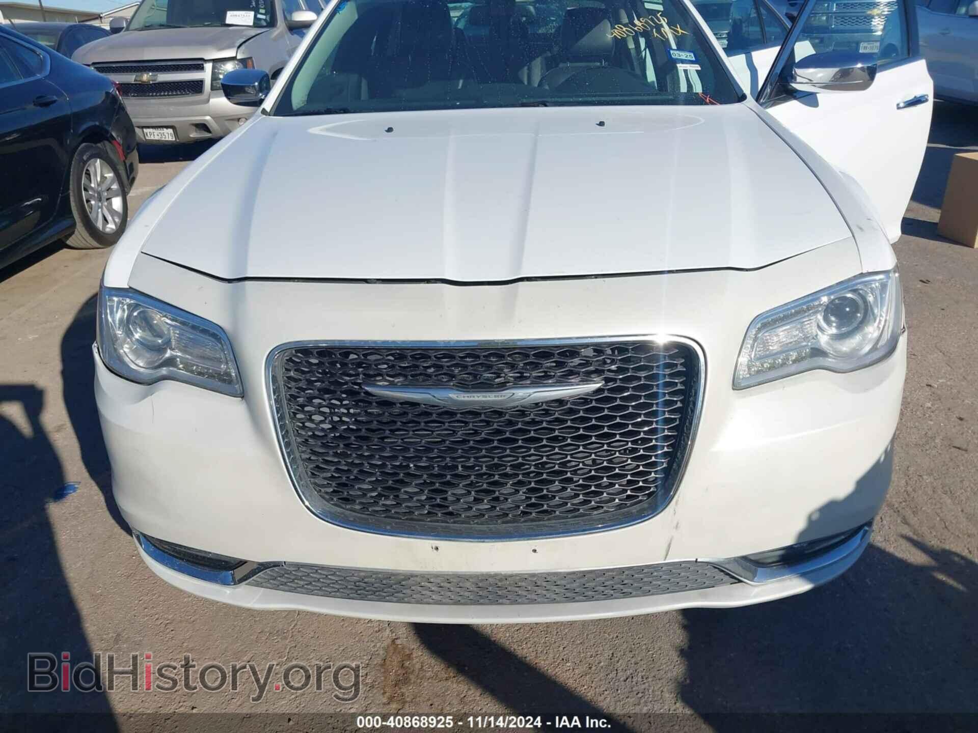 2016 CHRYSLER 300C - VIN: 2C3CCAKG0GH111484 - Фото 6
