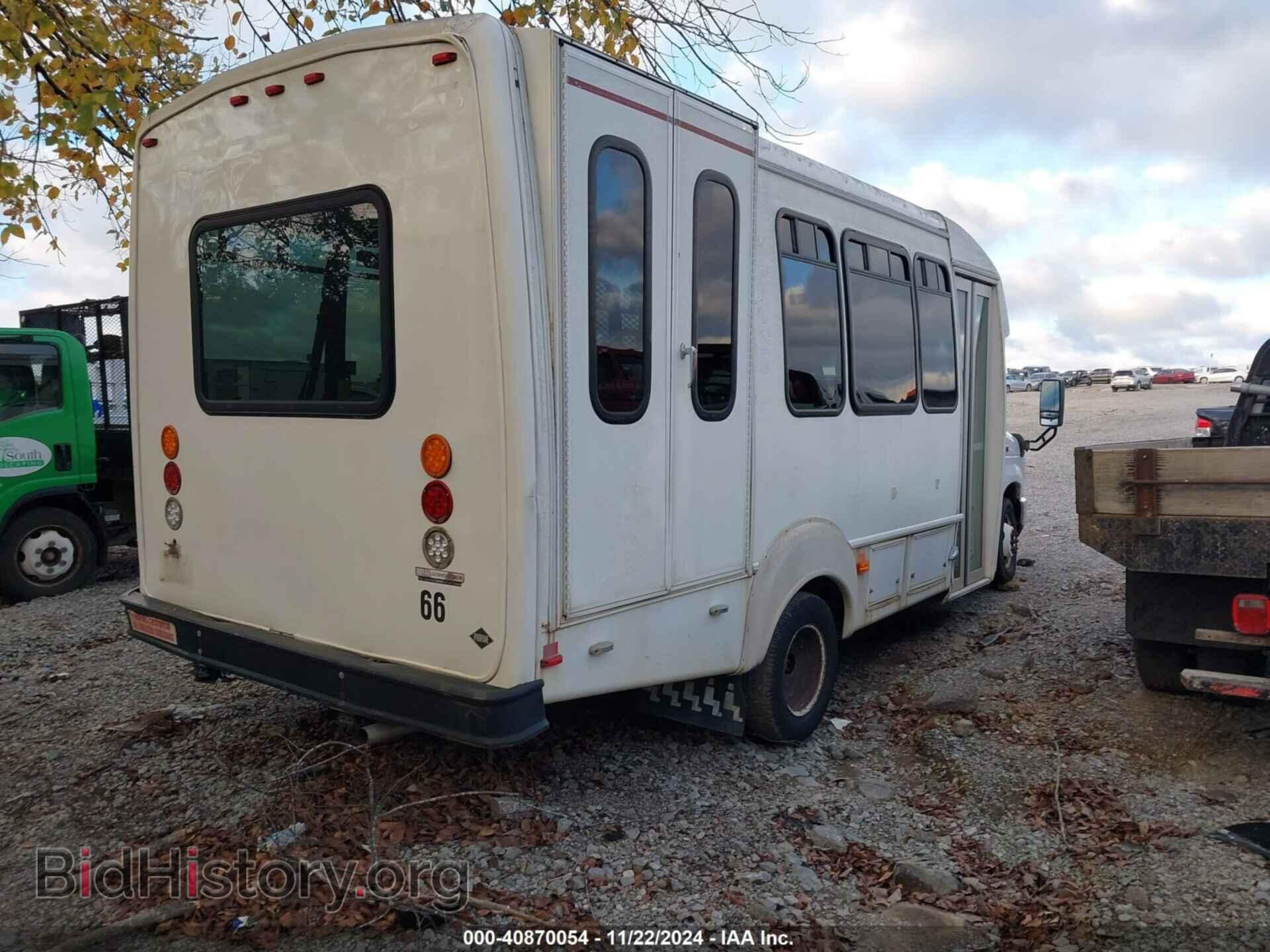 2010 FORD E-450 CUTAWAY - VIN: 1FDFE4FS4ADA02559 - Фото 4
