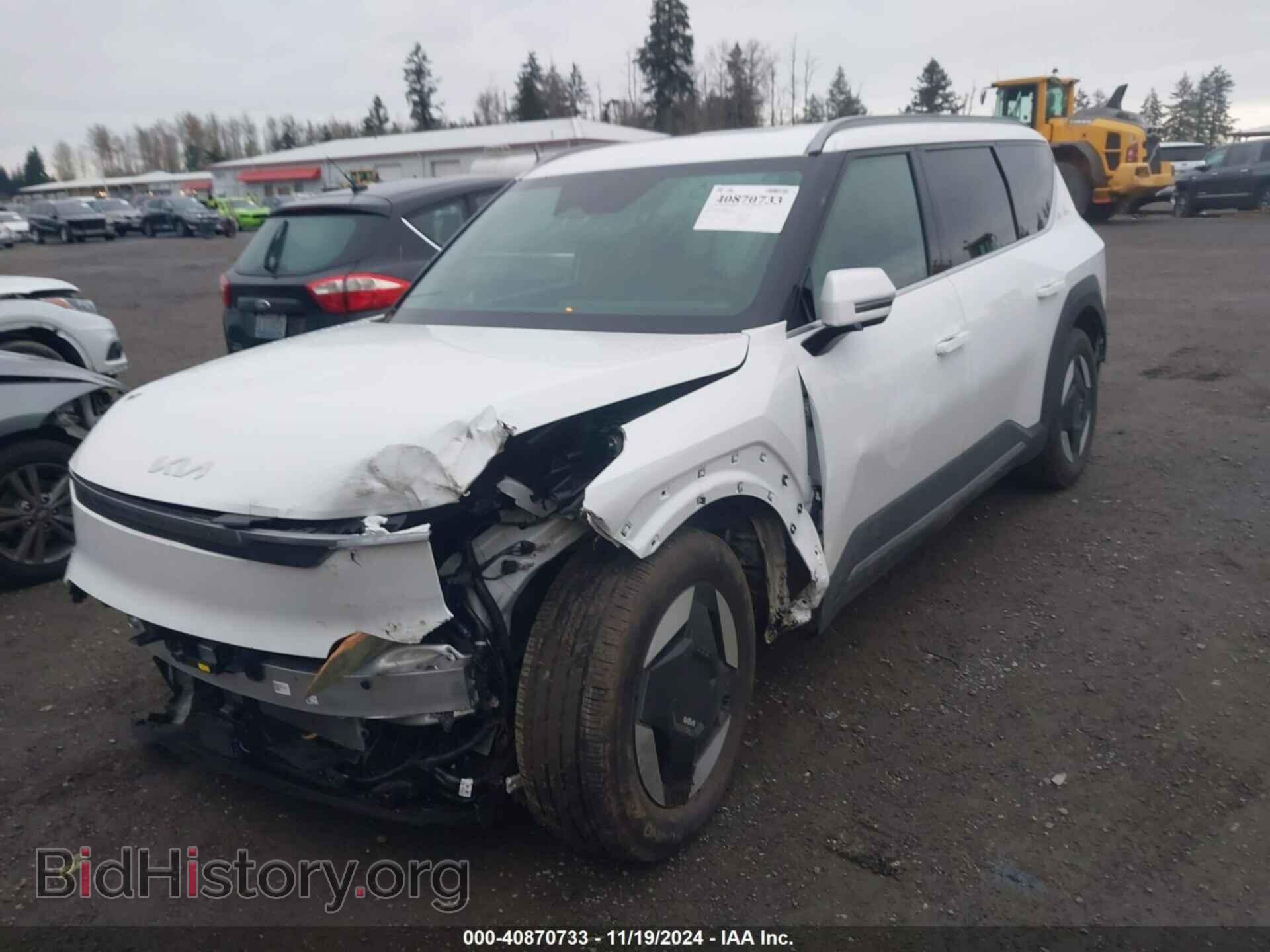 2024 KIA EV9 - VIN: KNDAFFS52R6022428 - Фото 2