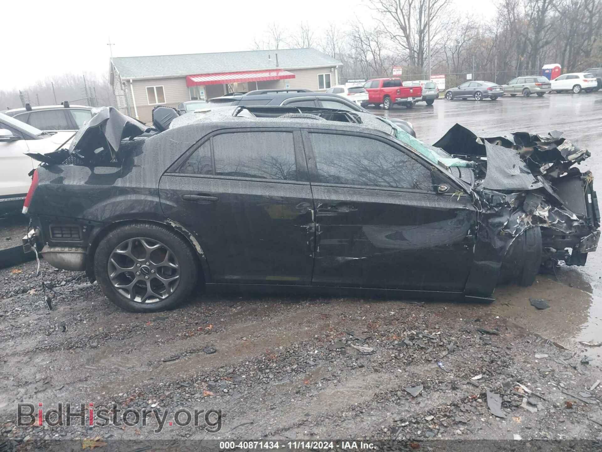 2016 CHRYSLER 300 - VIN: 2C3CCAGG7GH282970 - Фото 13