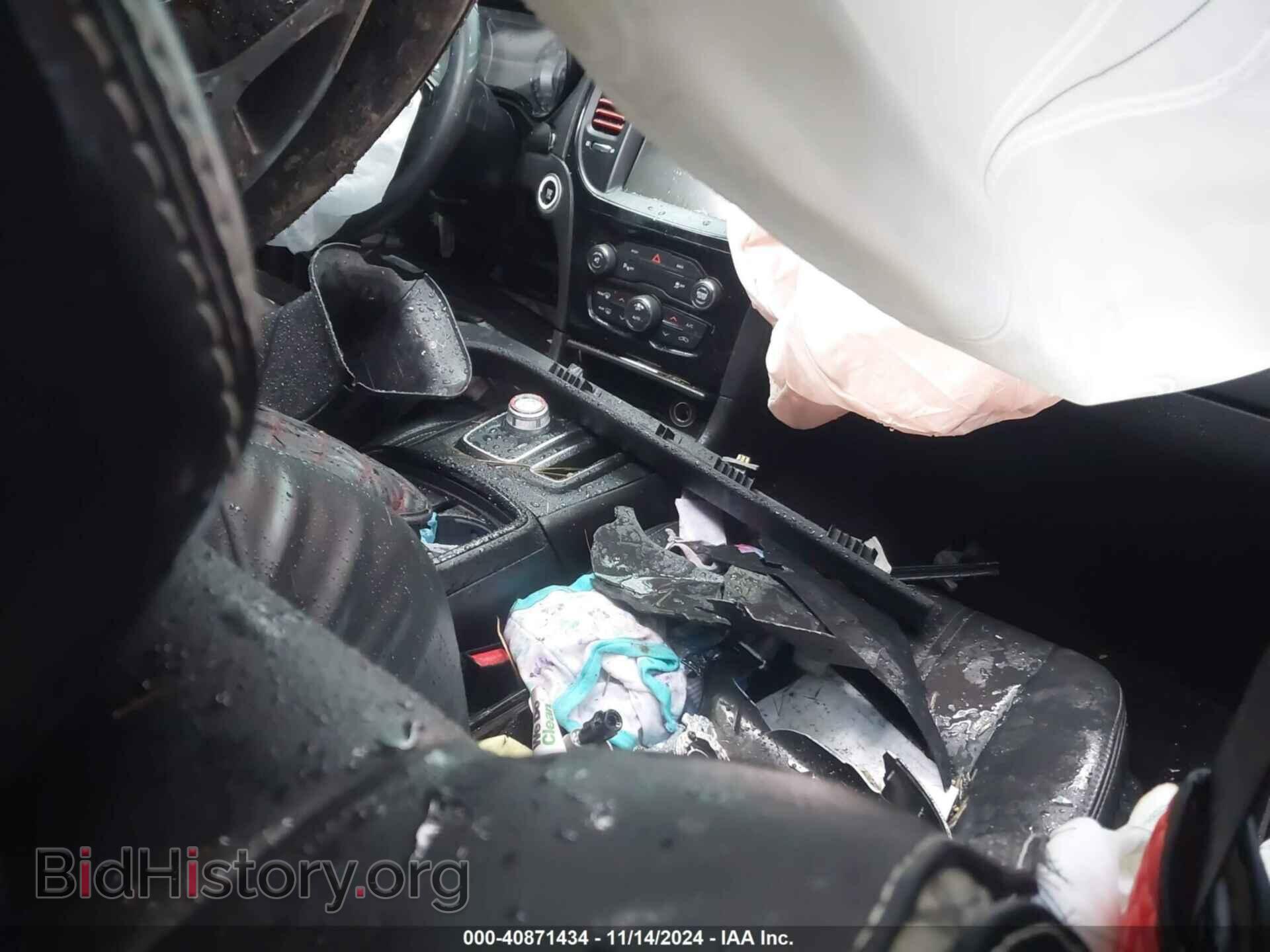 2016 CHRYSLER 300 - VIN: 2C3CCAGG7GH282970 - Фото 5