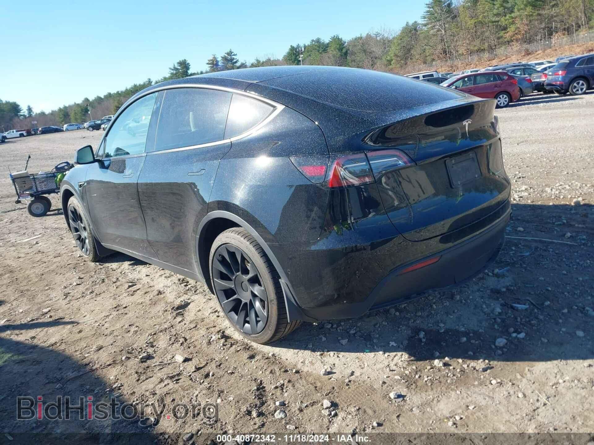 2022 TESLA MODEL Y - VIN: 7SAYGAEE1NF467559 - Фото 3
