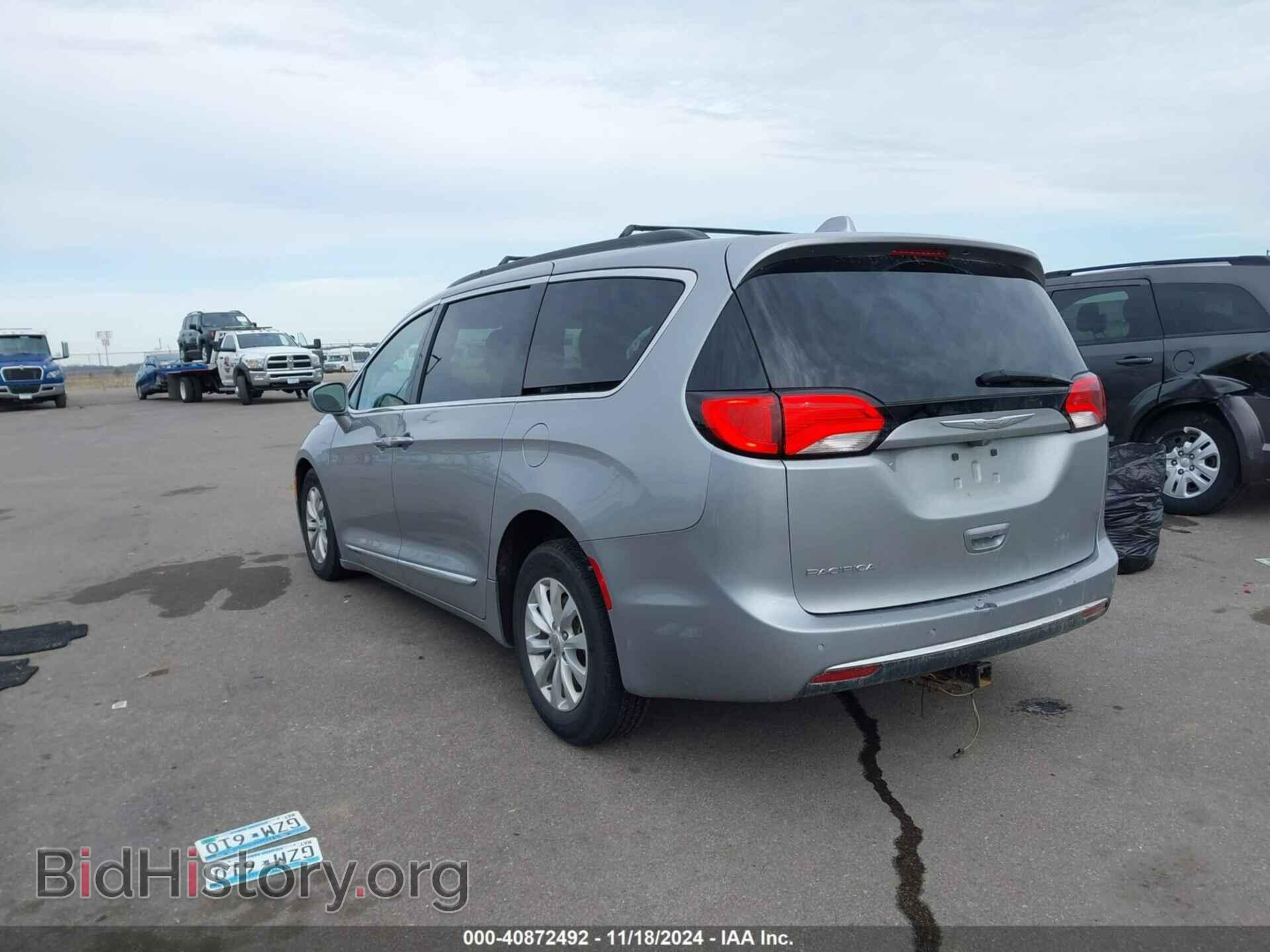 2017 CHRYSLER PACIFICA - VIN: 2C4RC1BG9HR620927 - Фото 3