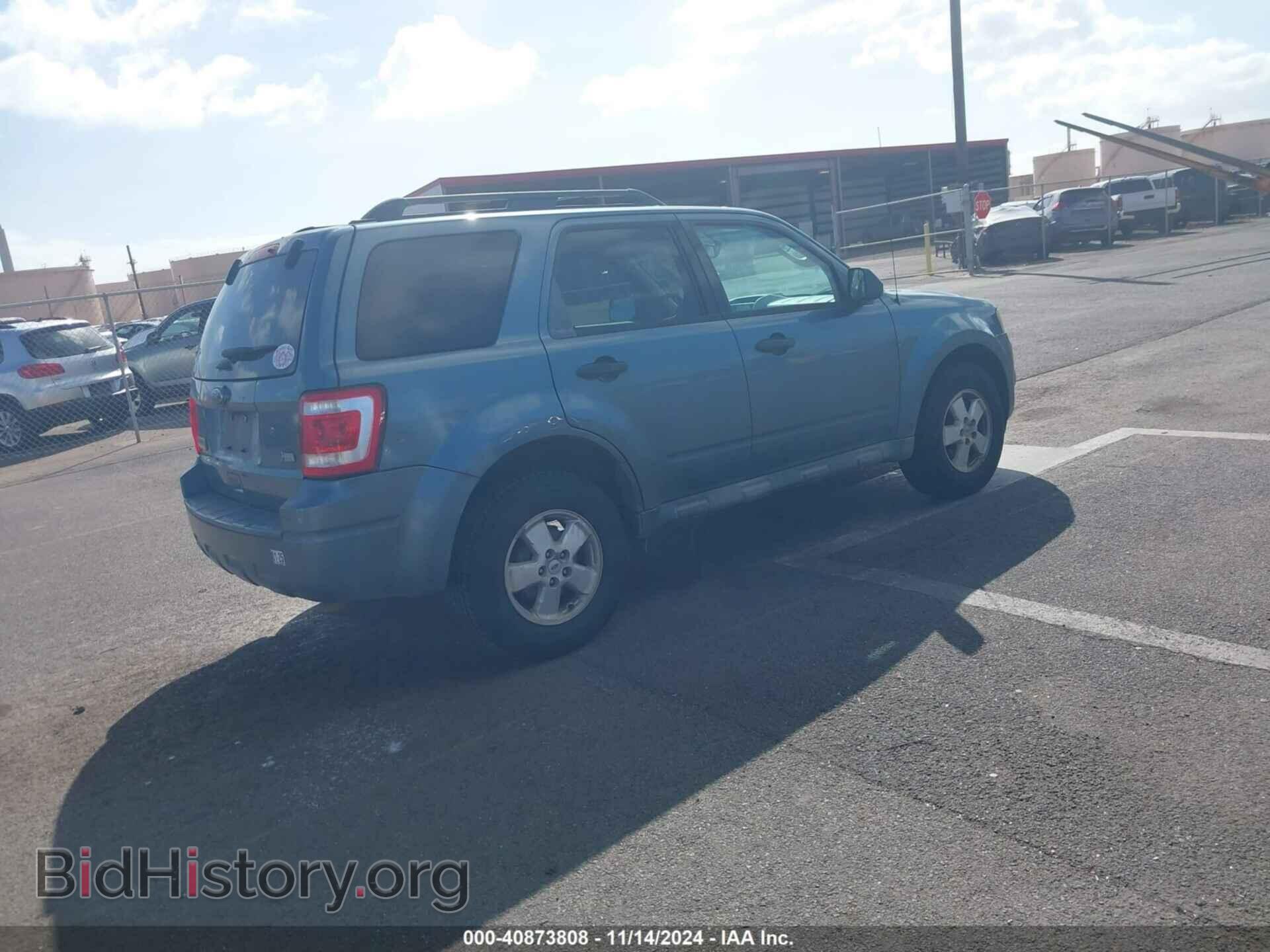 2011 FORD ESCAPE - VIN: 1FMCU0DG7BKB80136 - Фото 4