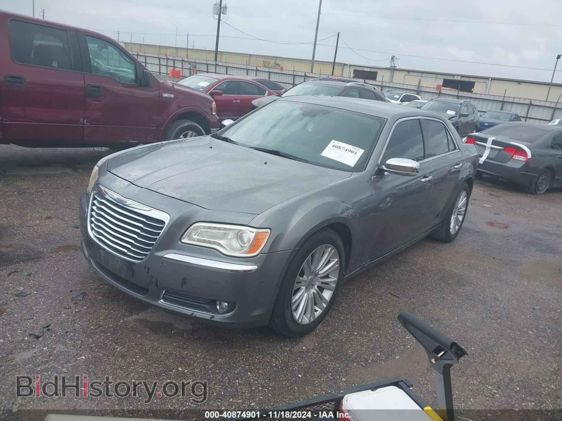 2011 CHRYSLER 300 - VIN: 2C3CA5CG2BH598319 - Фото 2
