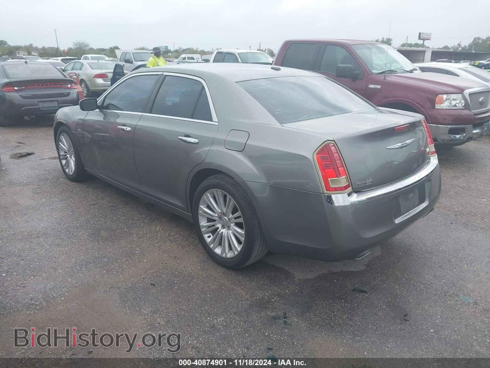 2011 CHRYSLER 300 - VIN: 2C3CA5CG2BH598319 - Фото 3