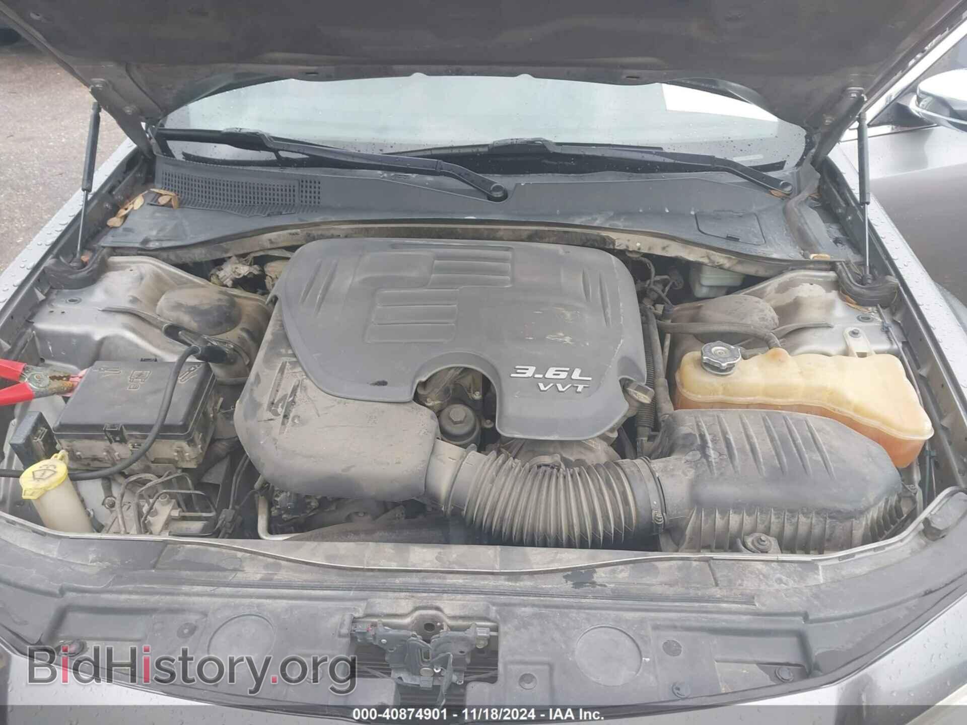2011 CHRYSLER 300 - VIN: 2C3CA5CG2BH598319 - Фото 10