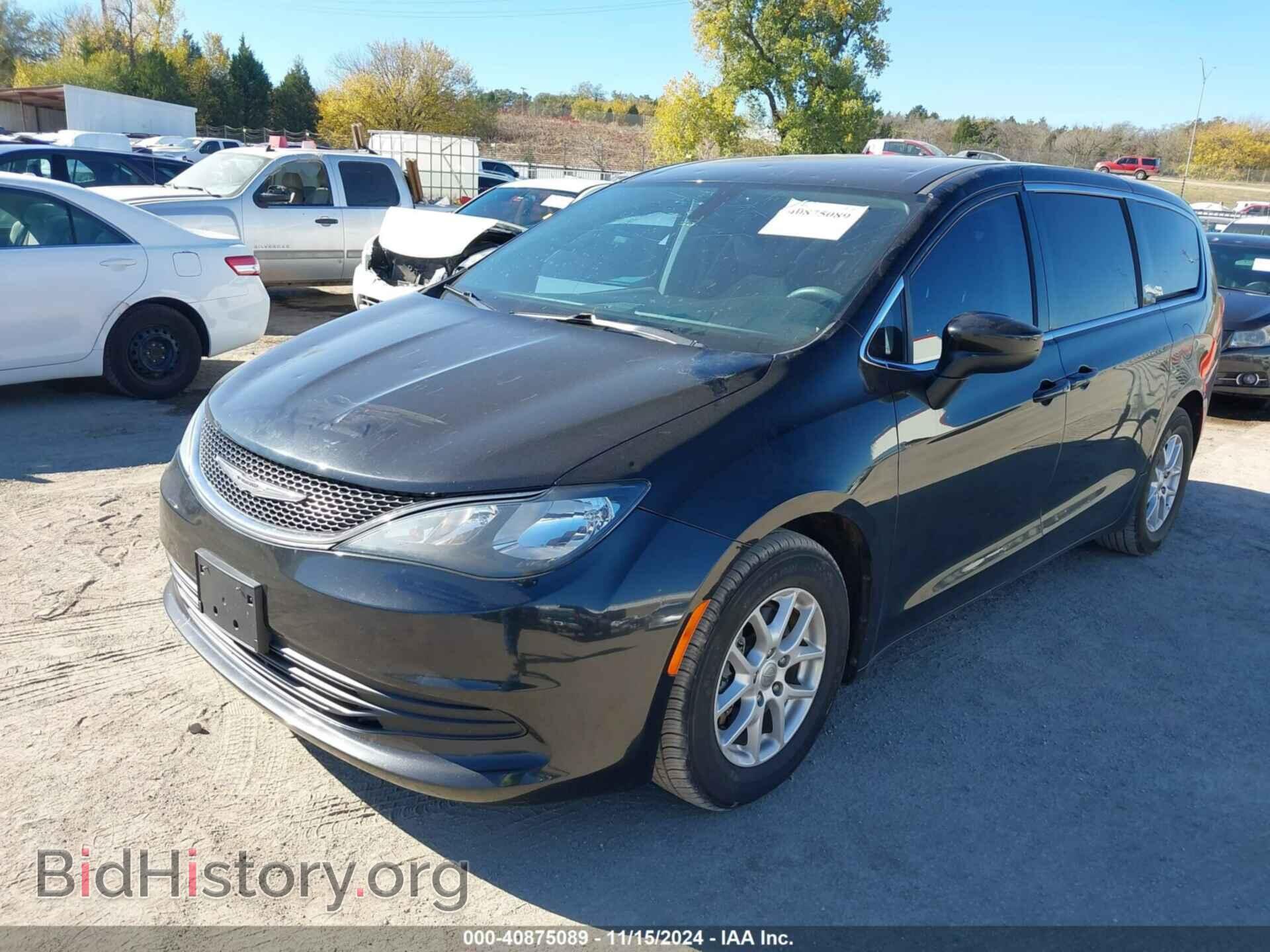 2017 CHRYSLER PACIFICA - VIN: 2C4RC1DGXHR565336 - Photo 2