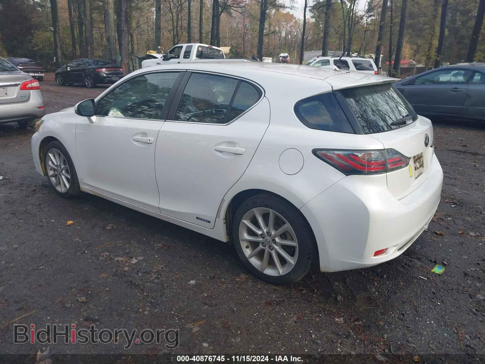 2011 LEXUS CT 200H - VIN: JTHKD5BH4B2013188 - Фото 3