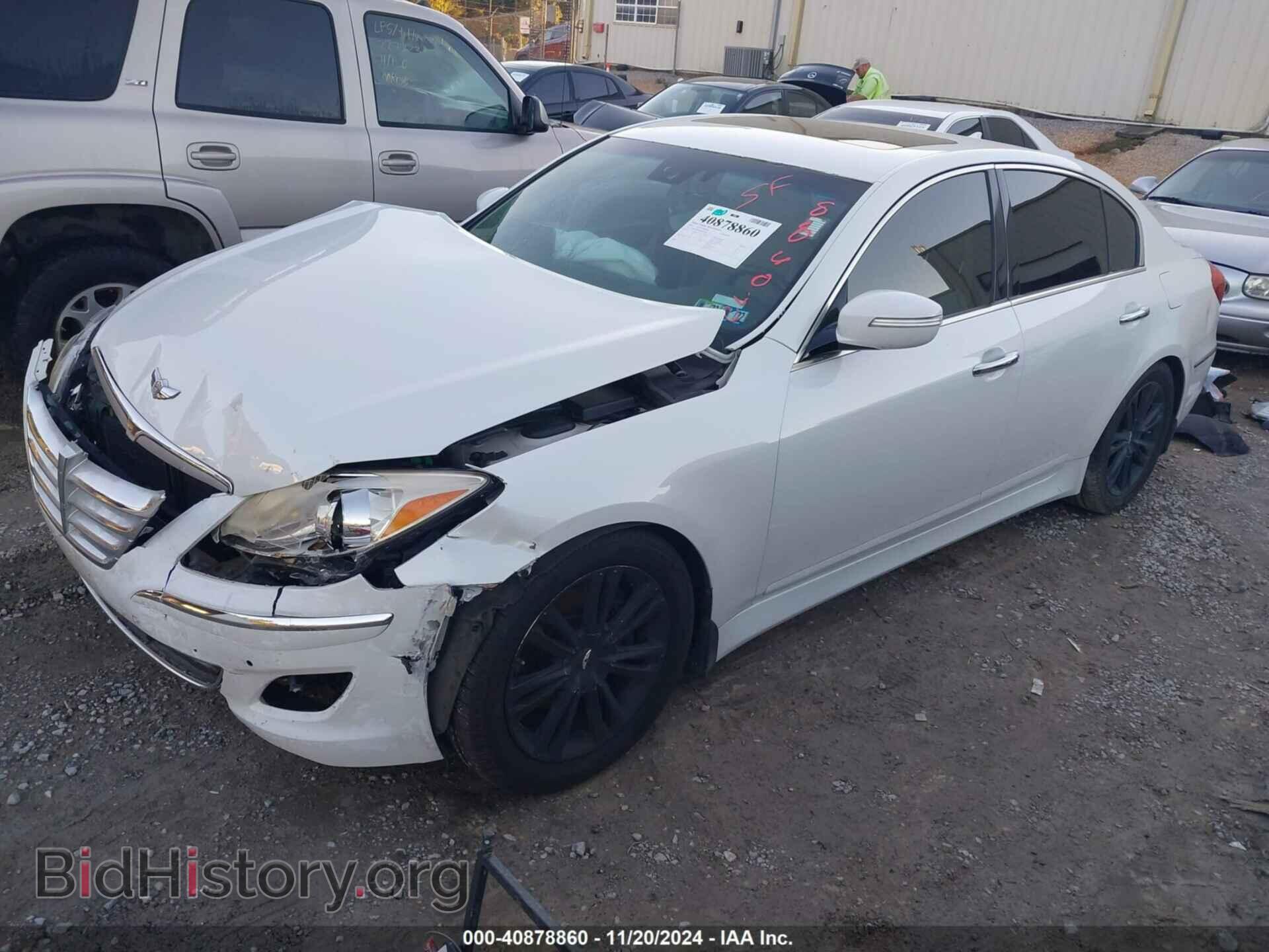 2013 HYUNDAI GENESIS - VIN: KMHGC4DD0DU232831 - Фото 2