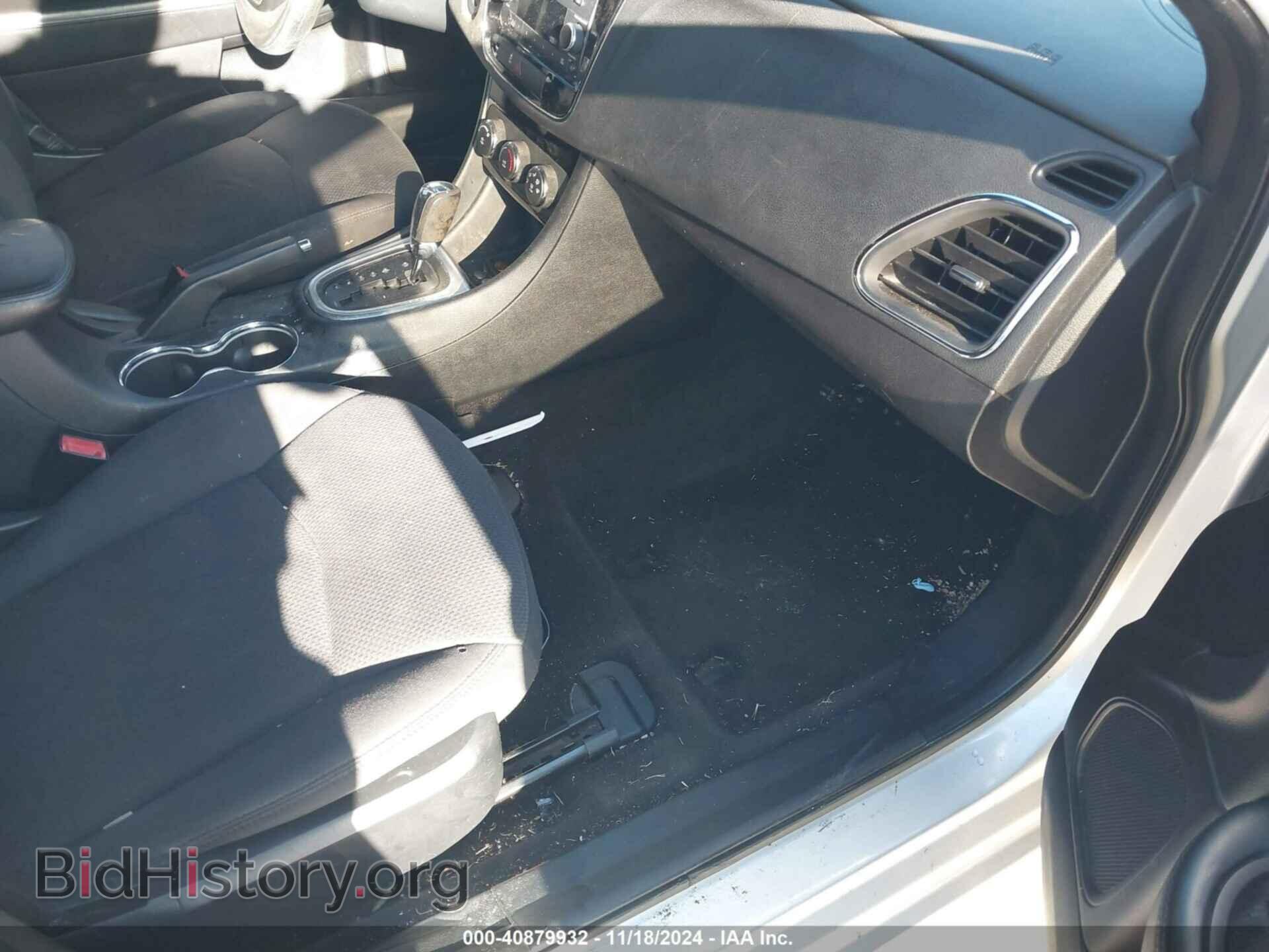 2012 CHRYSLER 200 - VIN: 1C3CCBABXCN214151 - Фото 5