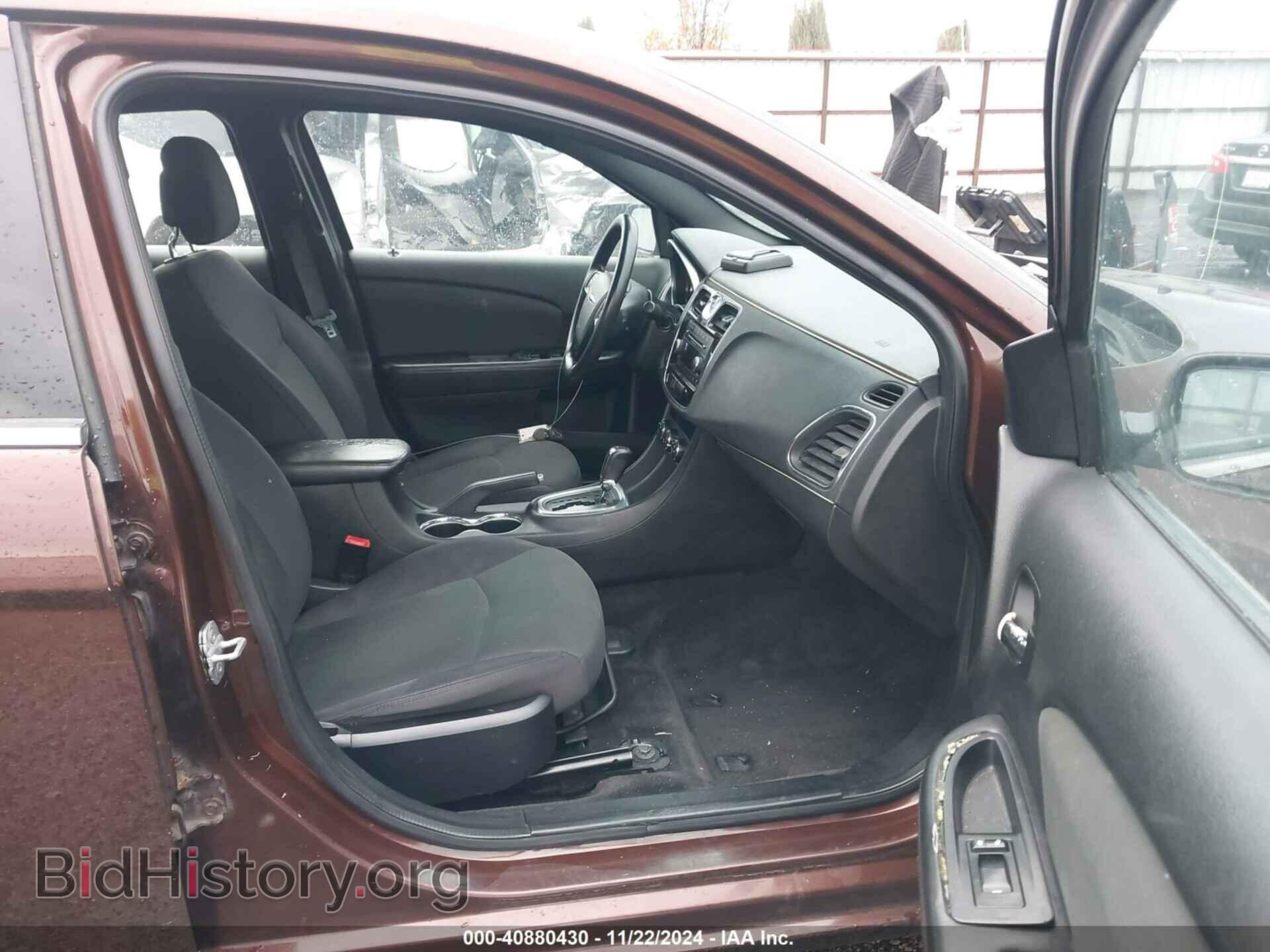 2012 CHRYSLER 200 - VIN: 1C3CCBAB5CN192009 - Фото 5