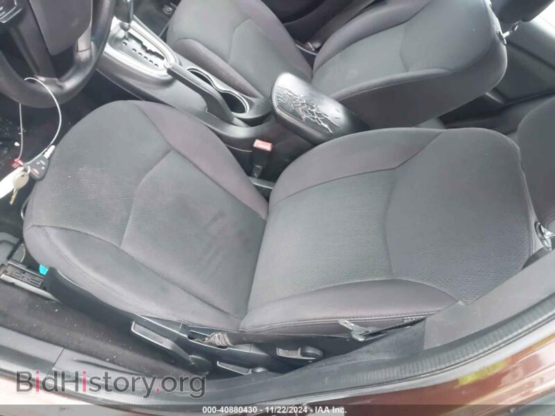 2012 Chrysler 200 (VIN 1C3CCBAB5CN192009) — photo 9 of 17