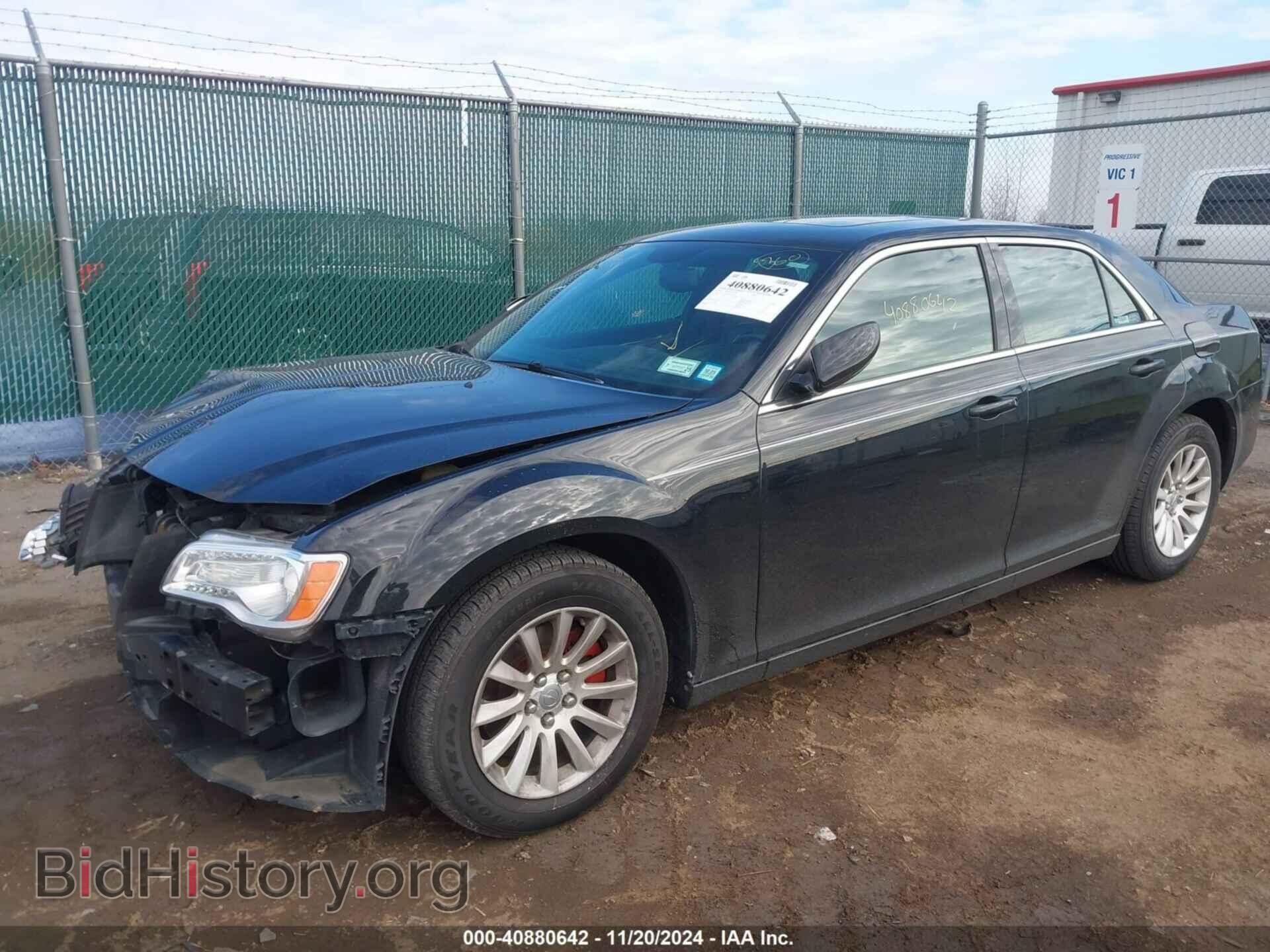2014 CHRYSLER 300 - VIN: 2C3CCAAG5EH190178 - Фото 2
