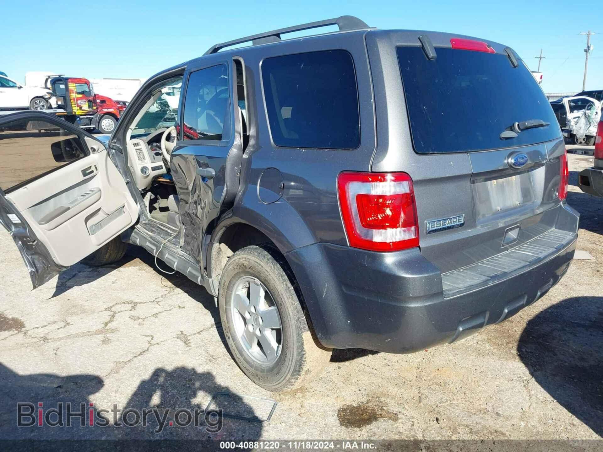 2011 FORD ESCAPE - VIN: 1FMCU0D71BKB45835 - Фото 3
