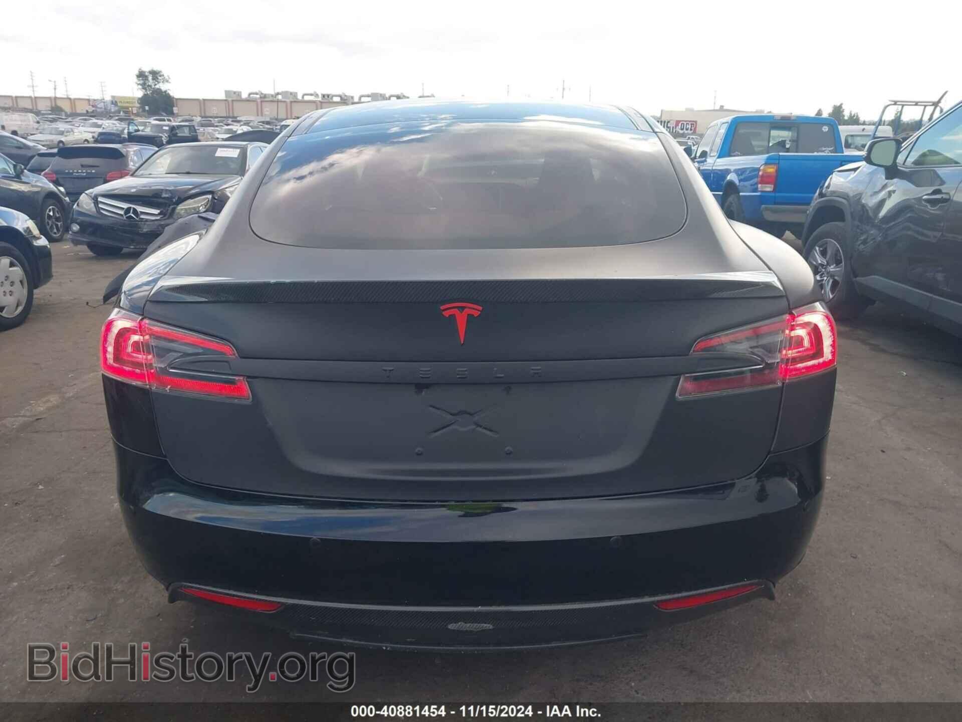 2013 TESLA MODEL S - VIN: 5YJSA1DN3DFP10695 - Фото 17