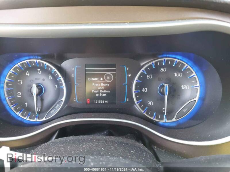 2017 Chrysler PACIFICA (VIN 2C4RC1BG2HR823240) — photo 7 of 16