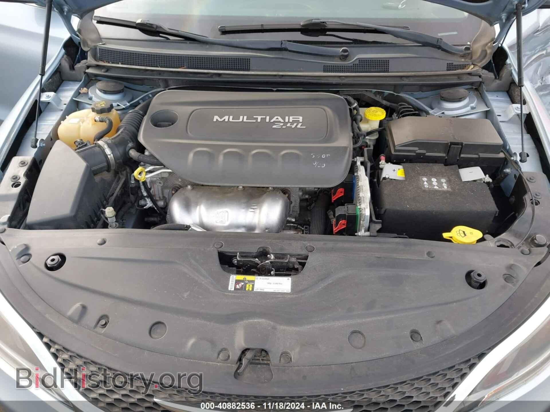 2015 CHRYSLER 200 - VIN: 1C3CCCAB7FN659067 - Фото 10