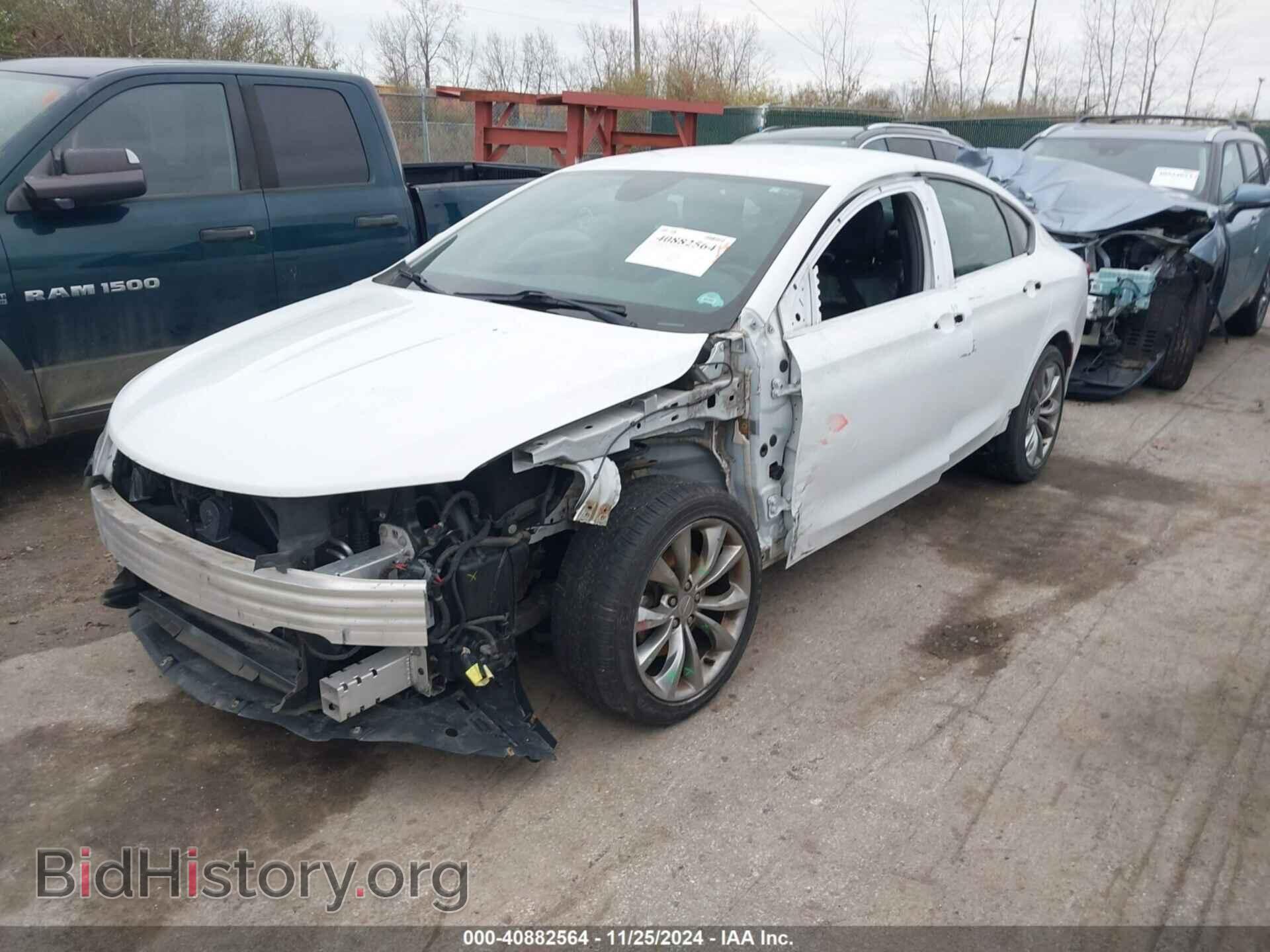2015 CHRYSLER 200 - VIN: 1C3CCCBB7FN545875 - Фото 2