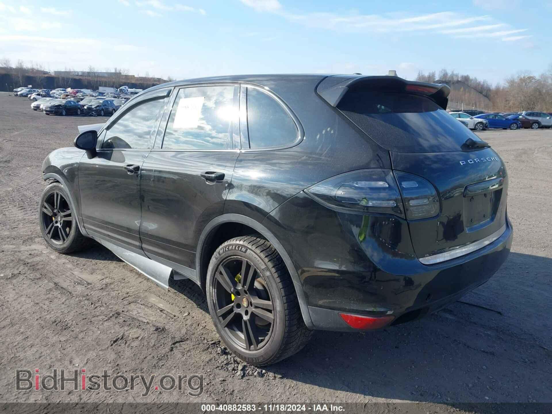 2011 PORSCHE CAYENNE - VIN: WP1AA2A29BLA01001 - Фото 3