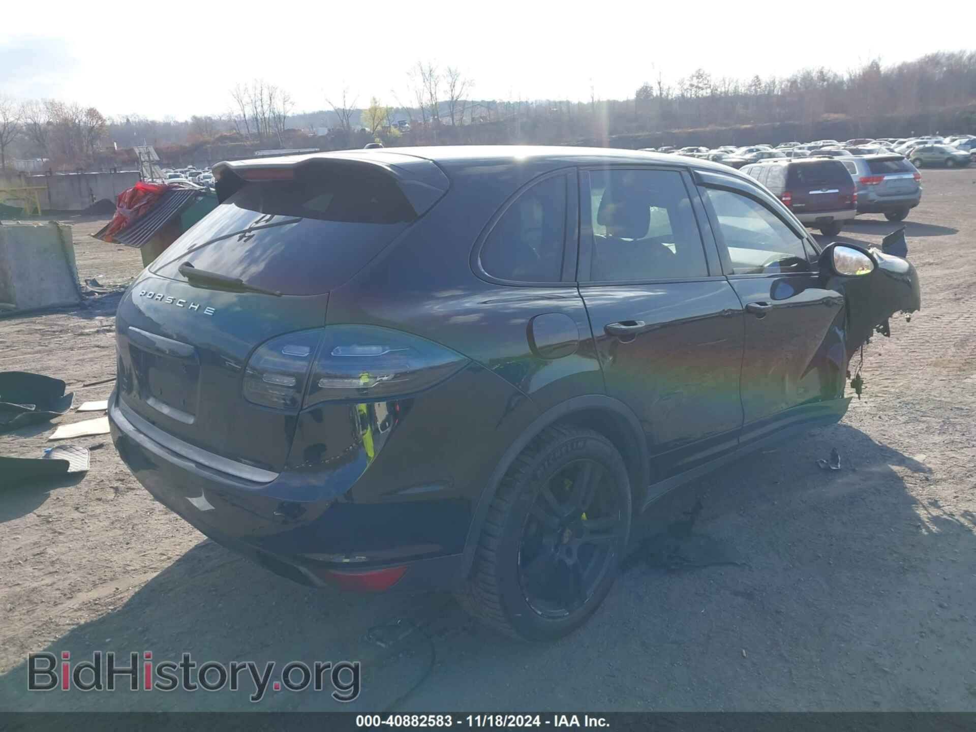 2011 PORSCHE CAYENNE - VIN: WP1AA2A29BLA01001 - Фото 4