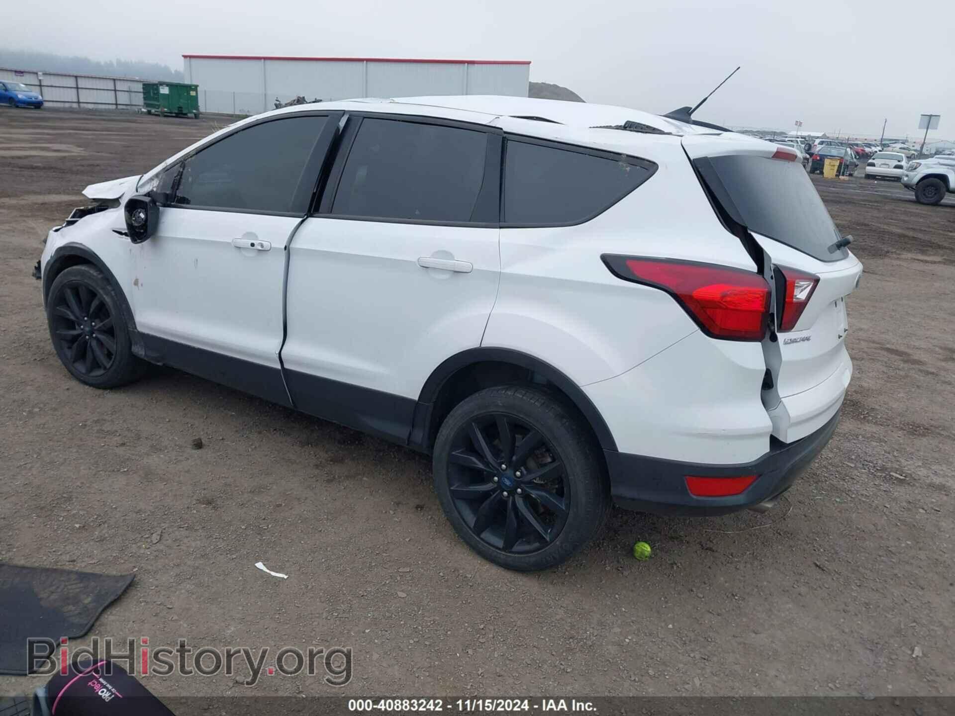 2019 FORD ESCAPE - VIN: 1FMCU0GD7KUB28284 - Фото 3