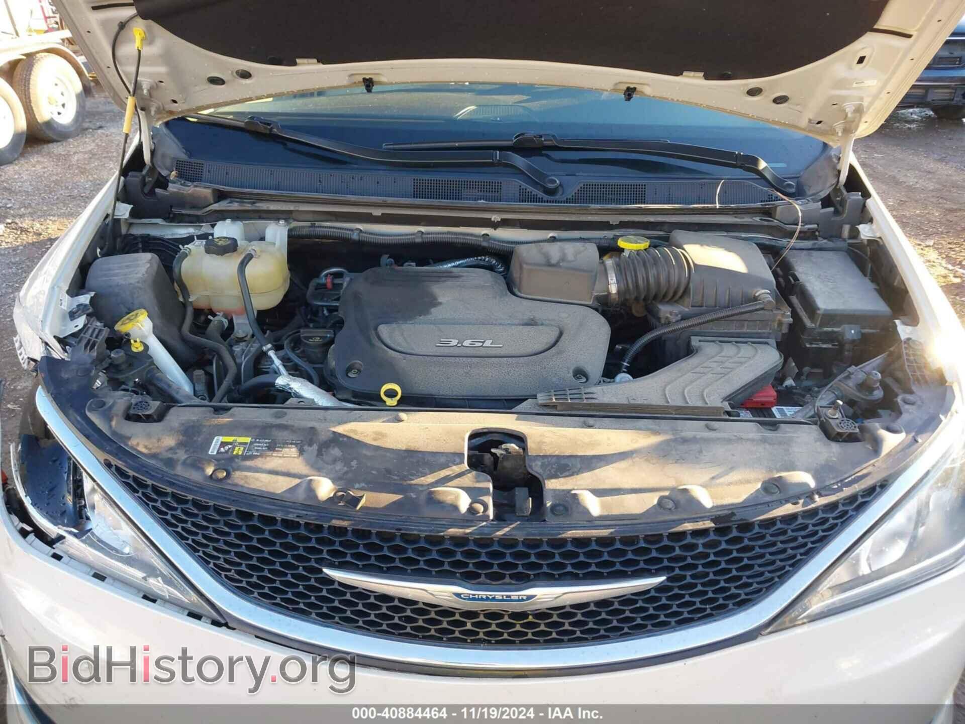 2017 CHRYSLER PACIFICA - VIN: 2C4RC1BG8HR759706 - Фото 10