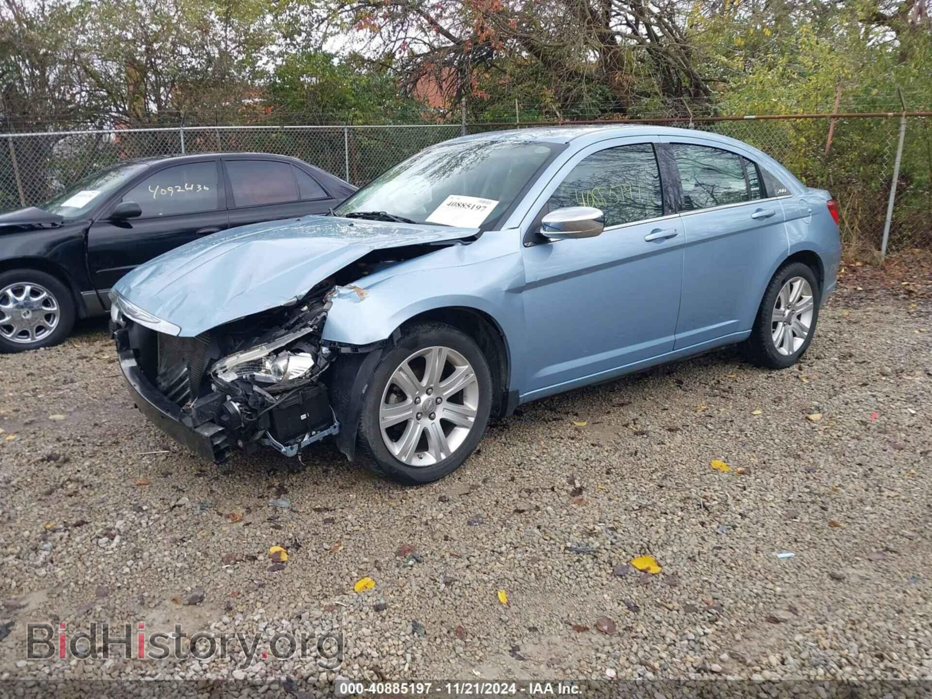 2012 CHRYSLER 200 - VIN: 1C3CCBBB6CN176514 - Фото 2