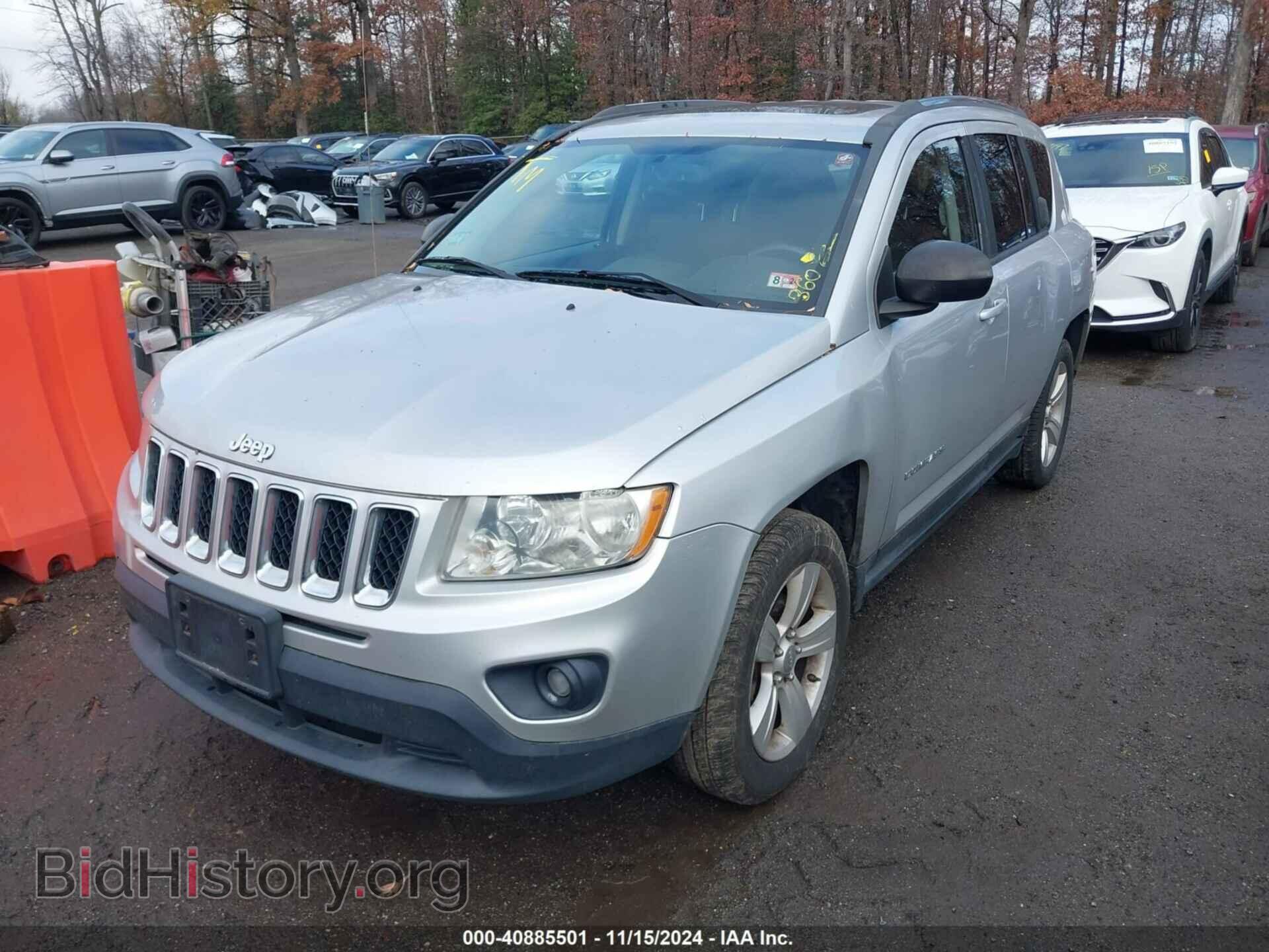 2012 JEEP COMPASS - VIN: 1C4NJDEBXCD717698 - Photo 2