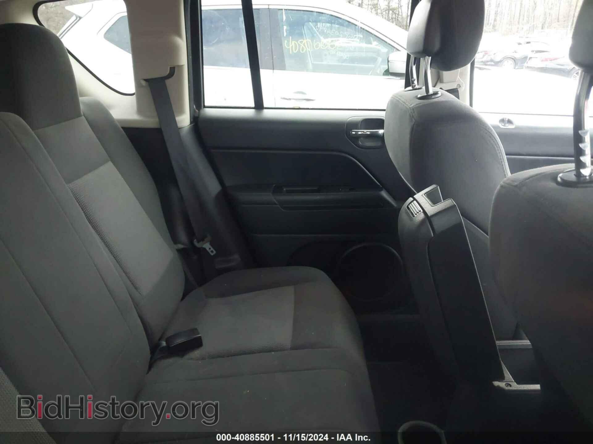 2012 JEEP COMPASS - VIN: 1C4NJDEBXCD717698 - Photo 8