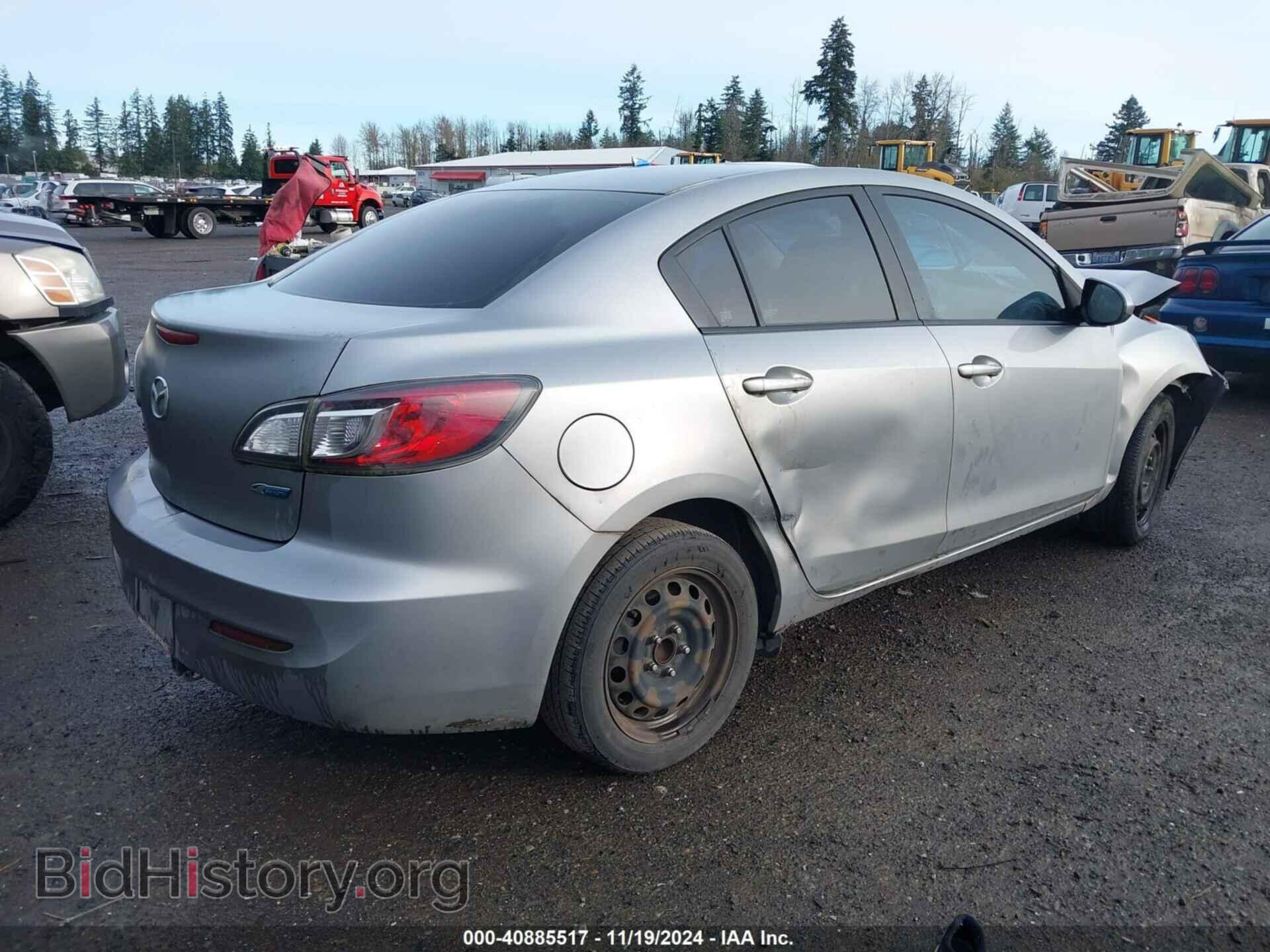 2013 MAZDA MAZDA3 - VIN: JM1BL1UP6D1821908 - Фото 4