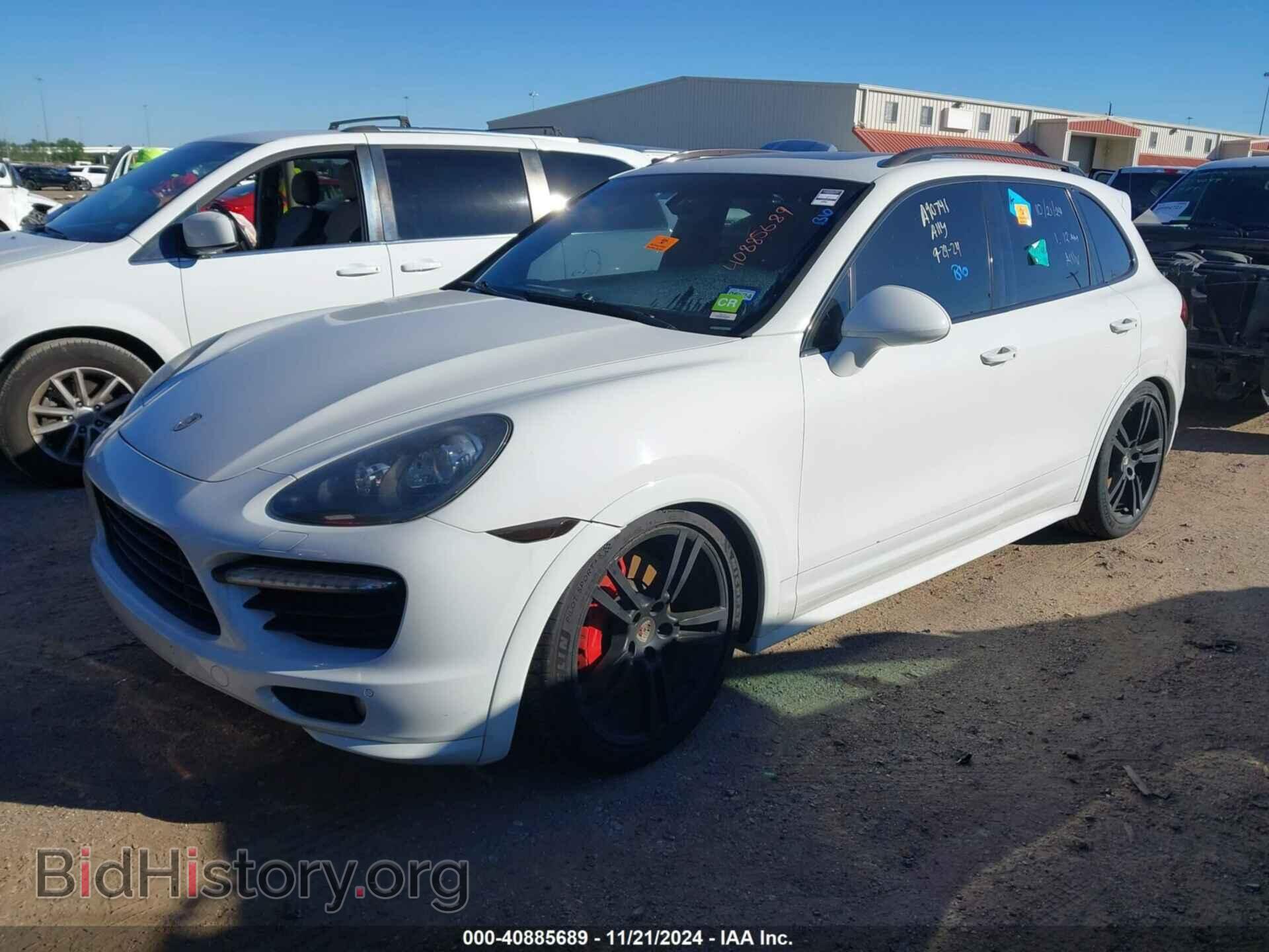 2013 PORSCHE CAYENNE - VIN: WP1AC2A23DLA90741 - Фото 2