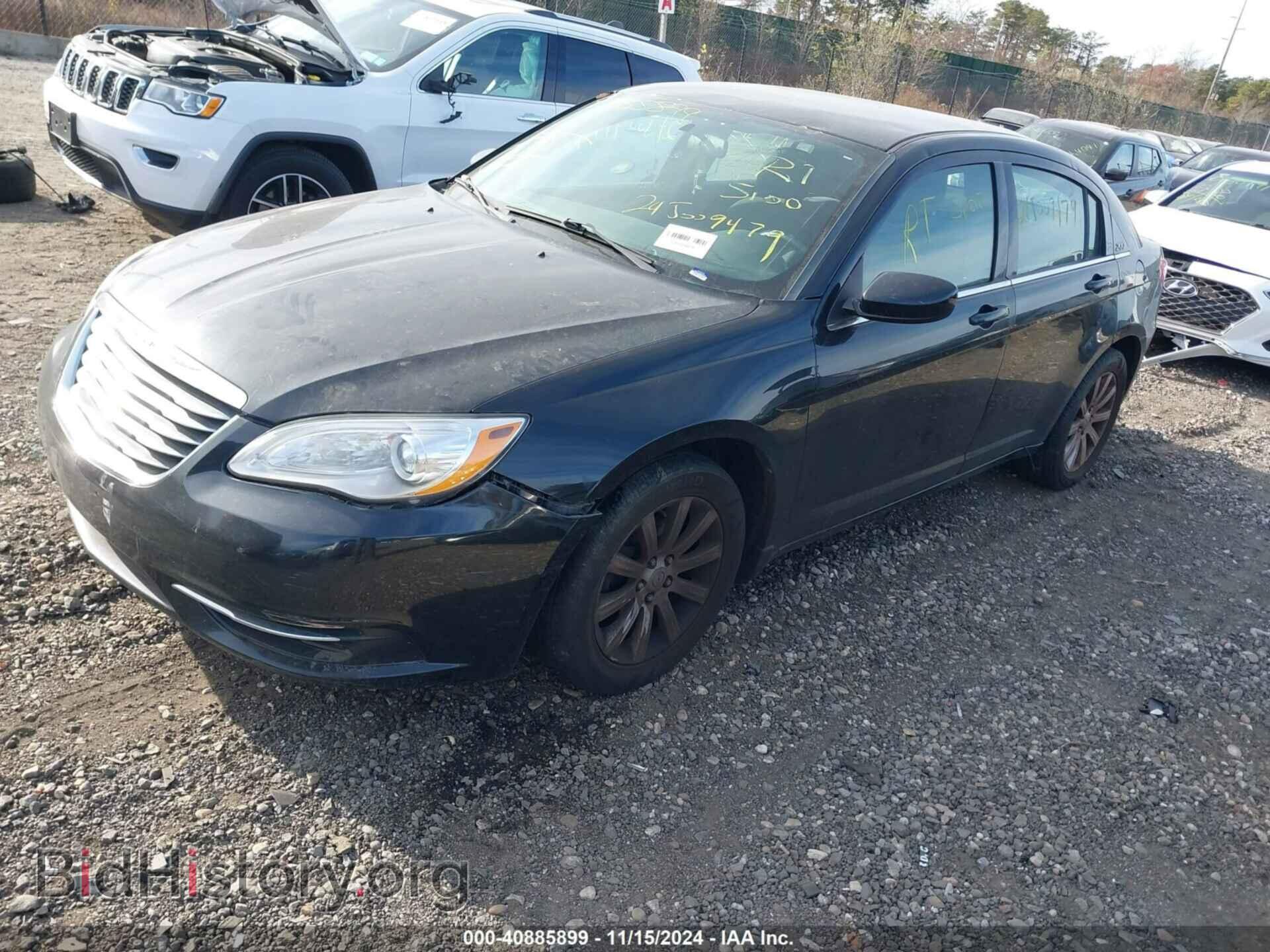2013 CHRYSLER 200 - VIN: 1C3CCBBG8DN532281 - Фото 2