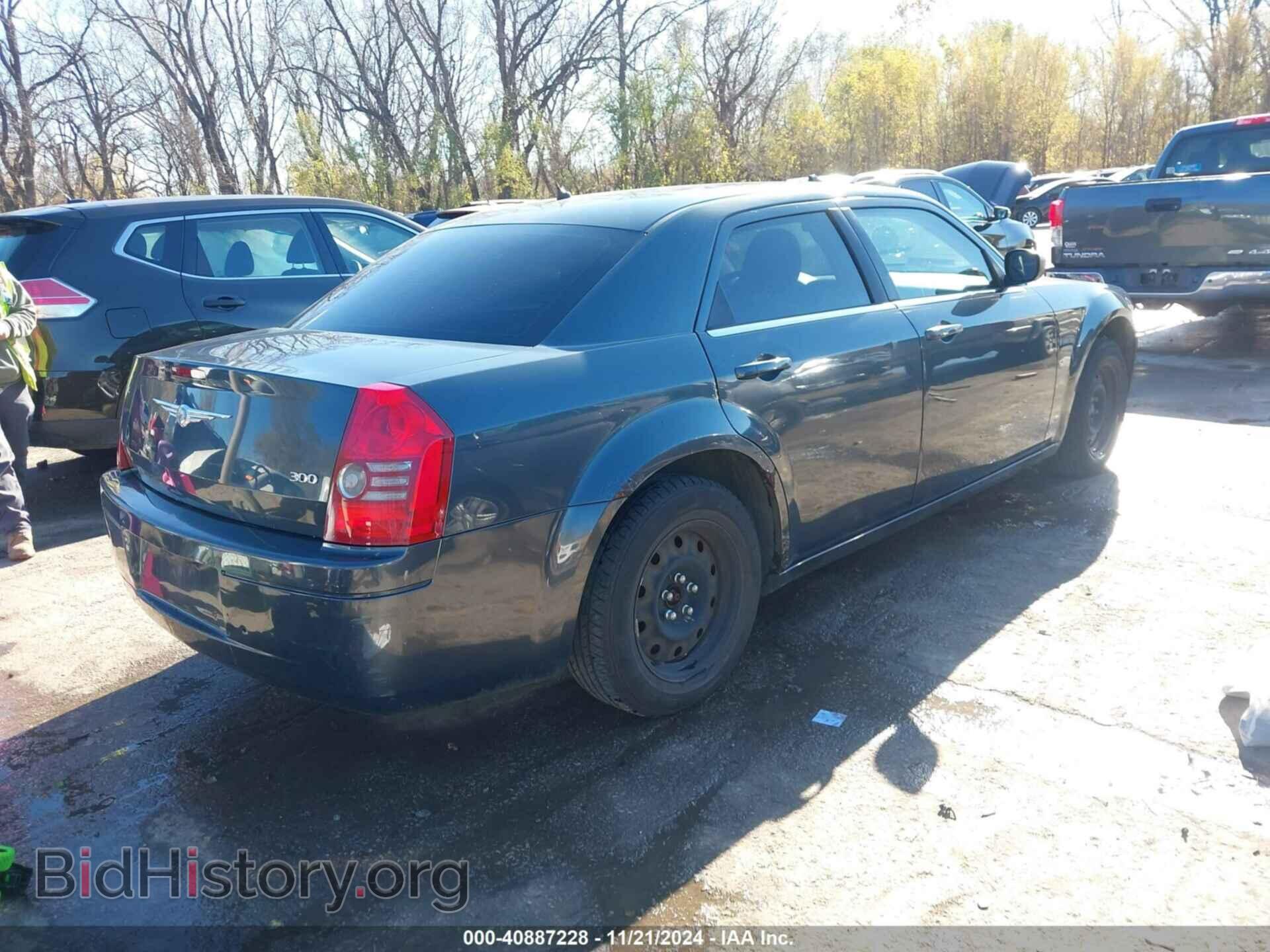 2008 CHRYSLER 300 - VIN: 2C3LA43R48H258531 - Фото 4