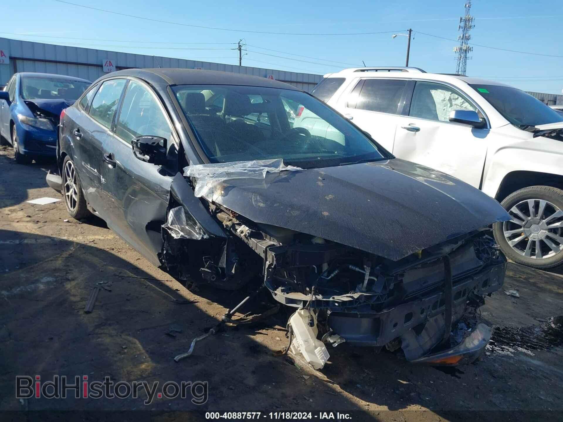 Photo 1FADP3F23JL201033 - FORD FOCUS 2018