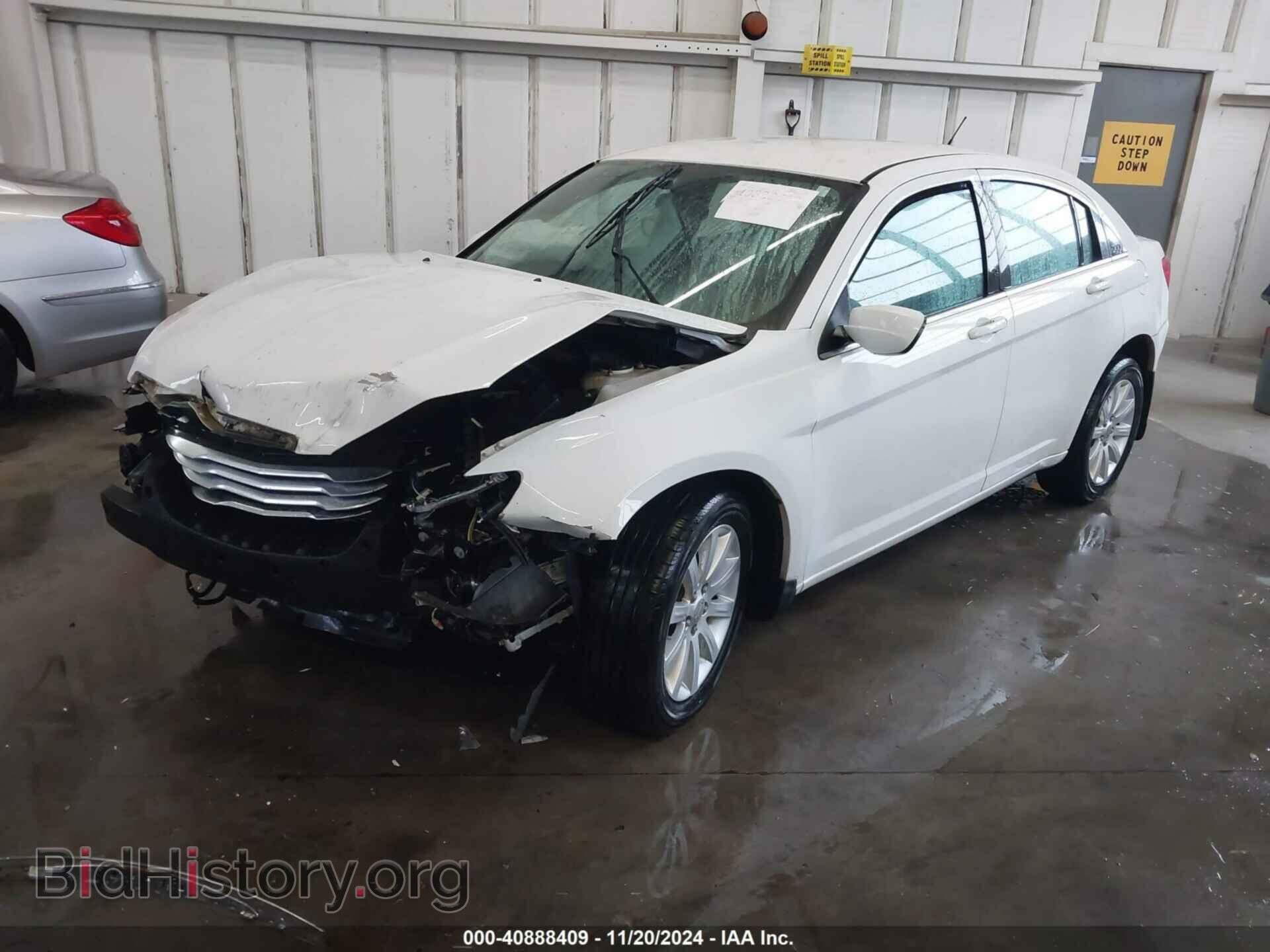 2014 CHRYSLER 200 - VIN: 1C3CCBBB9EN198431 - Фото 2