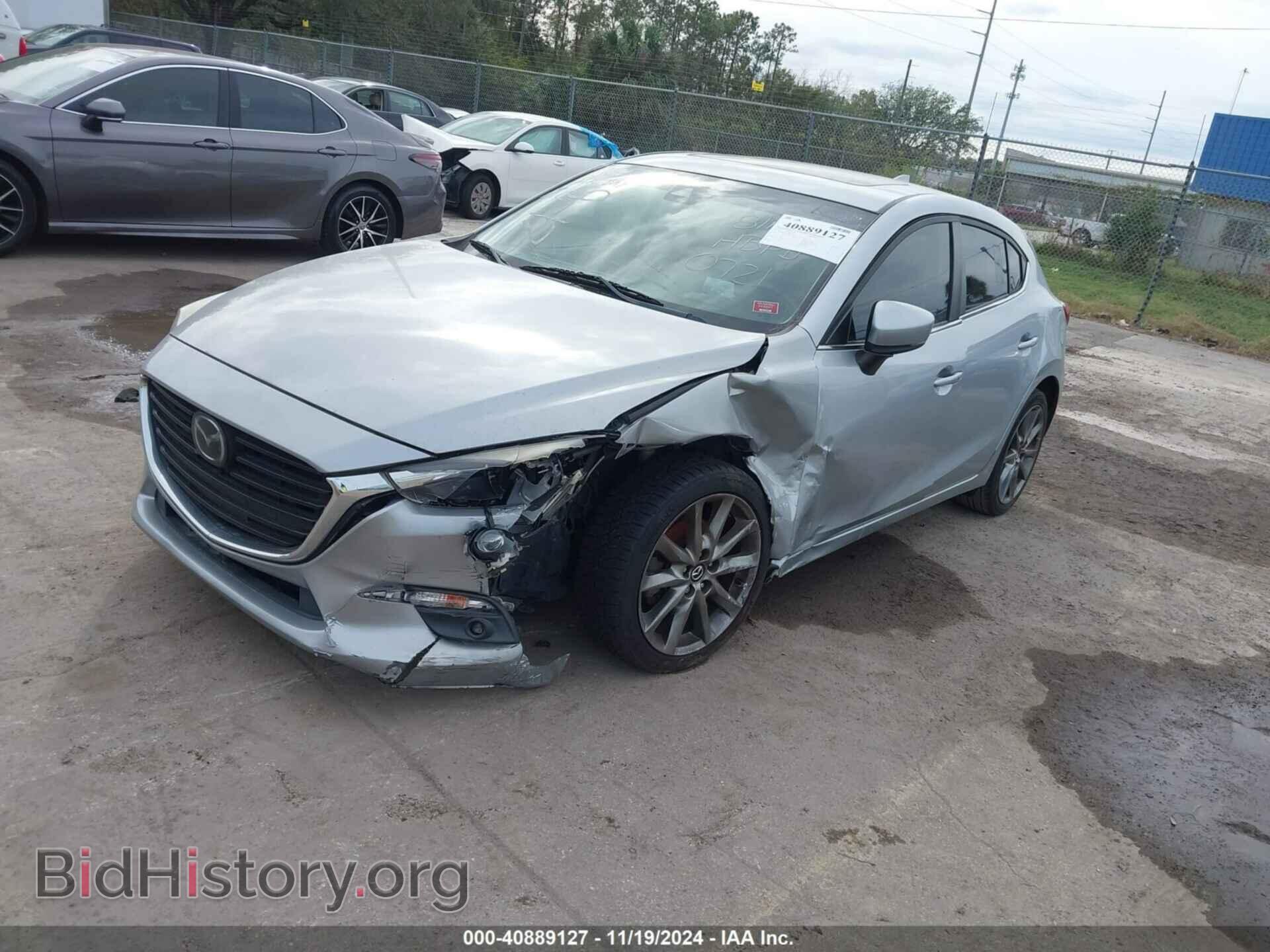2018 MAZDA MAZDA3 - VIN: 3MZBN1M35JM220721 - Фото 2