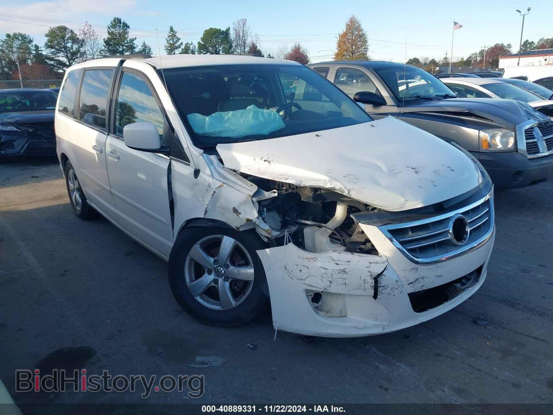 Фотография 2V4RW3DG8BR691663 - VOLKSWAGEN ROUTAN 2011