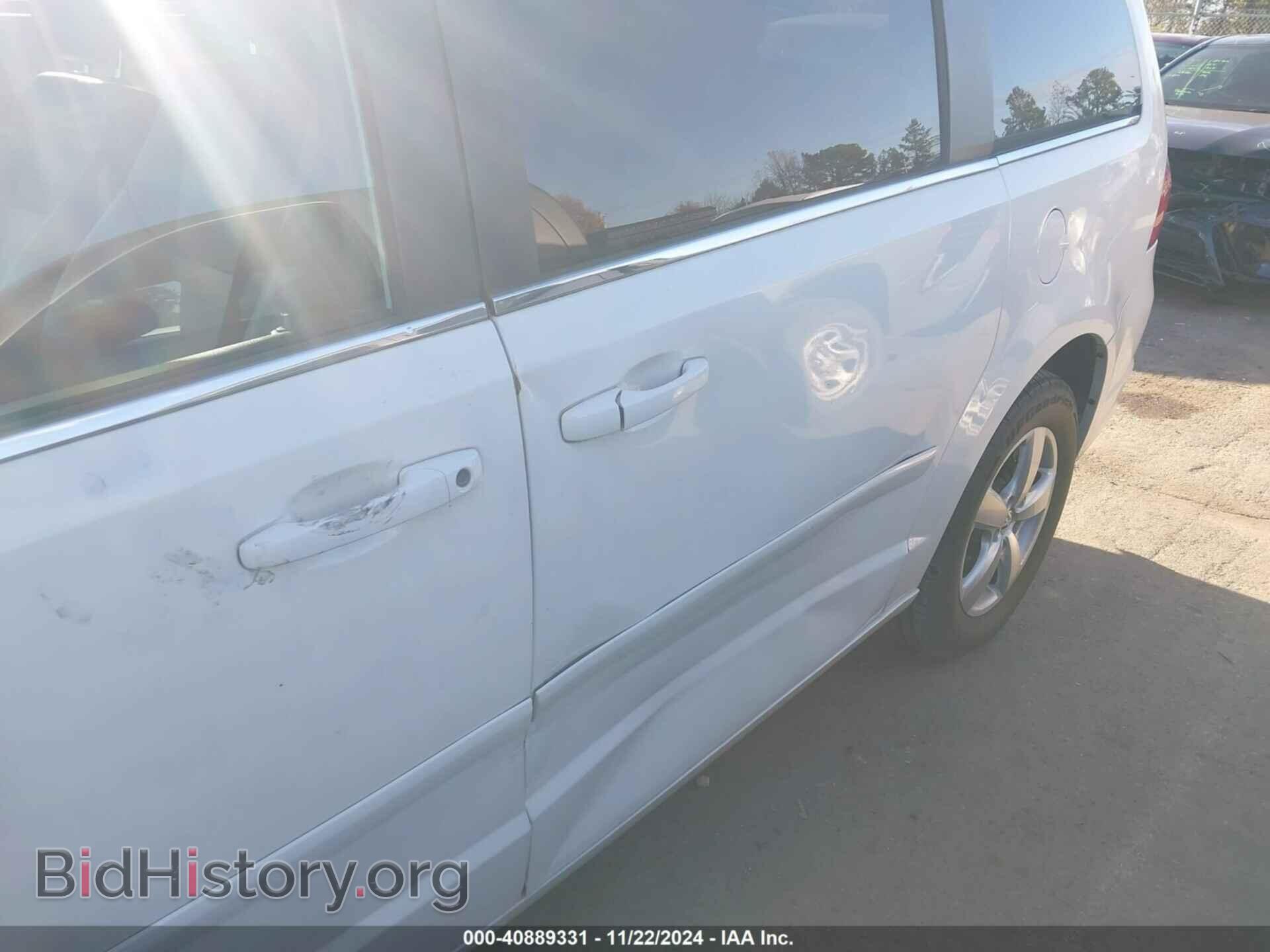2011 VOLKSWAGEN ROUTAN - VIN: 2V4RW3DG8BR691663 - Фото 14